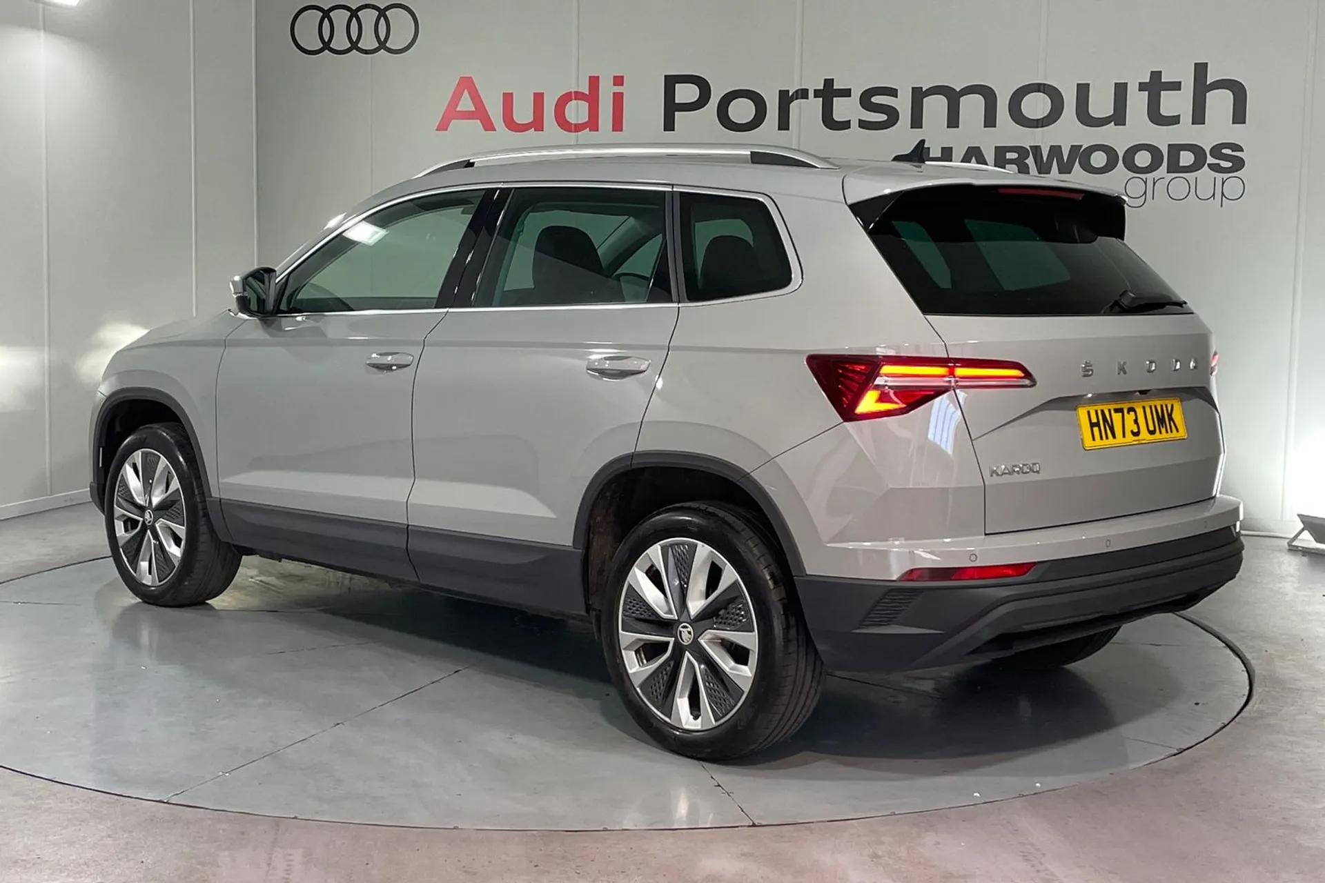 SKODA KAROQ thumbnail image number 9