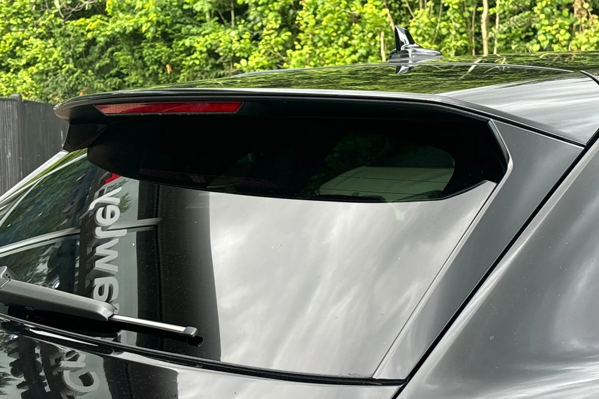 Audi e-tron thumbnail image number 15
