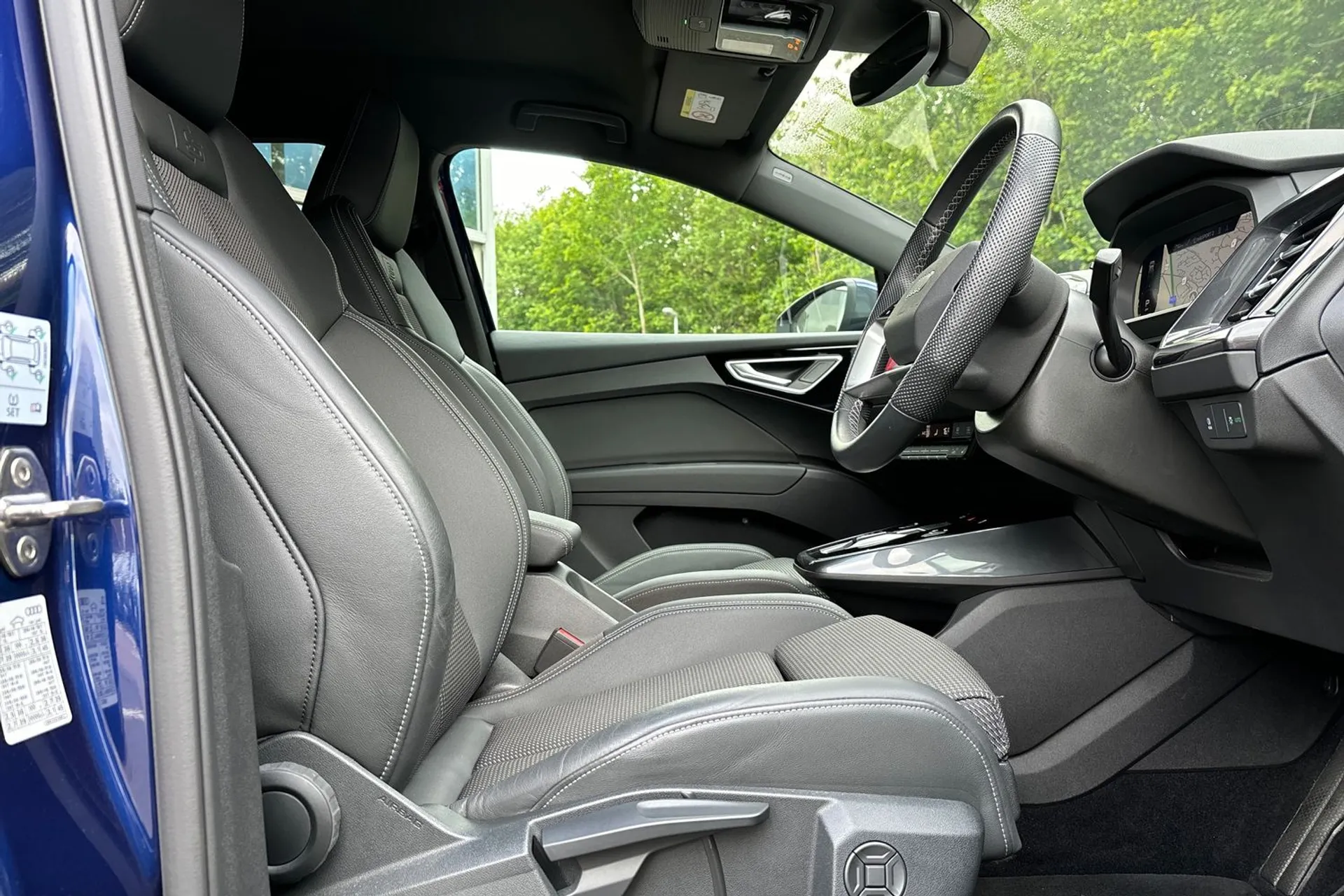 Audi Q4 thumbnail image number 24