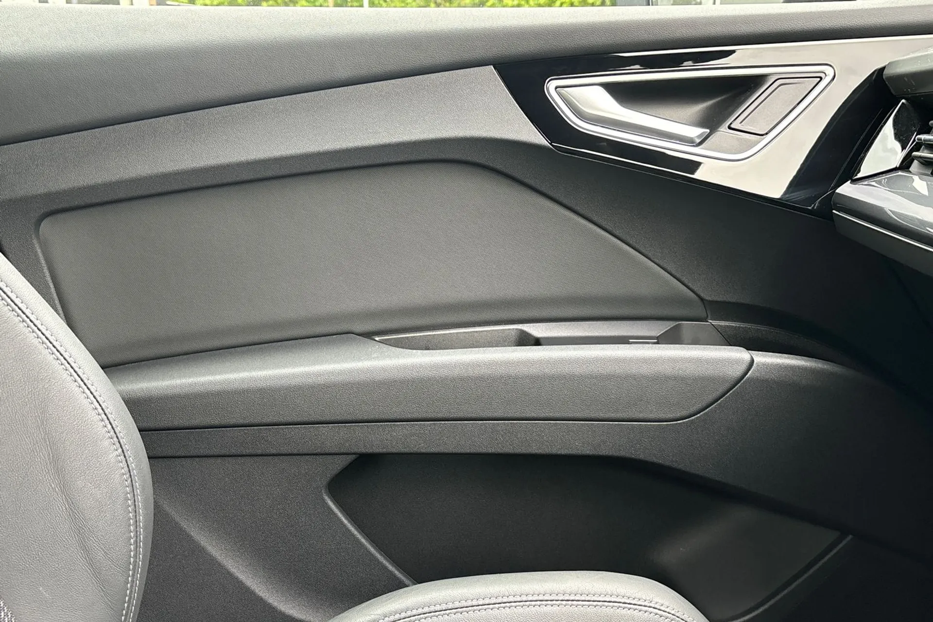 Audi Q4 thumbnail image number 40