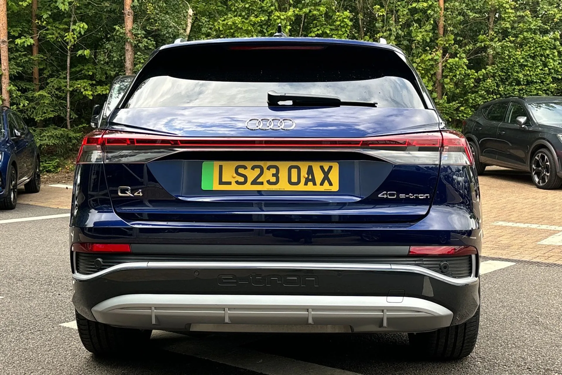 Audi Q4 thumbnail image number 7