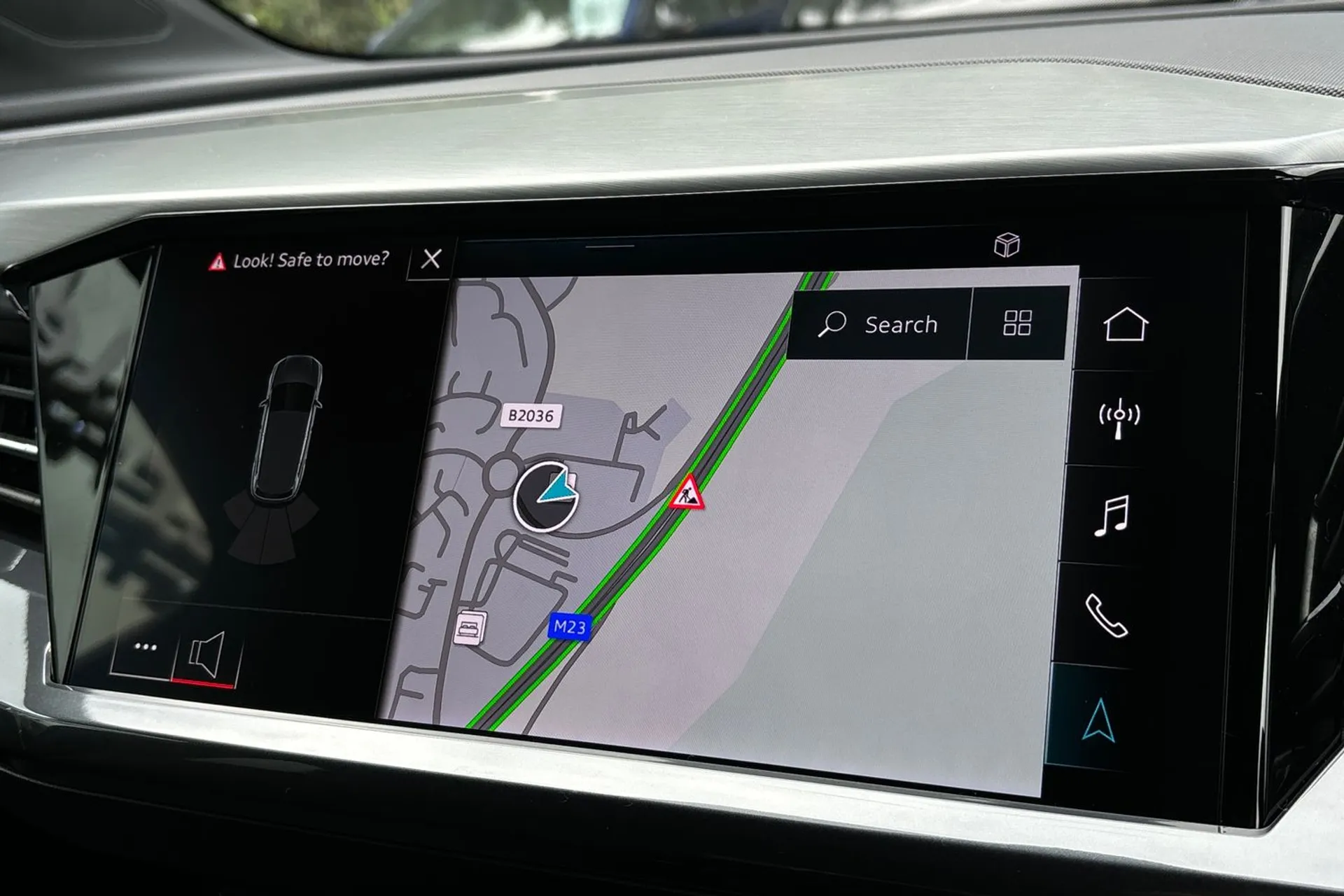 Audi Q4 thumbnail image number 3