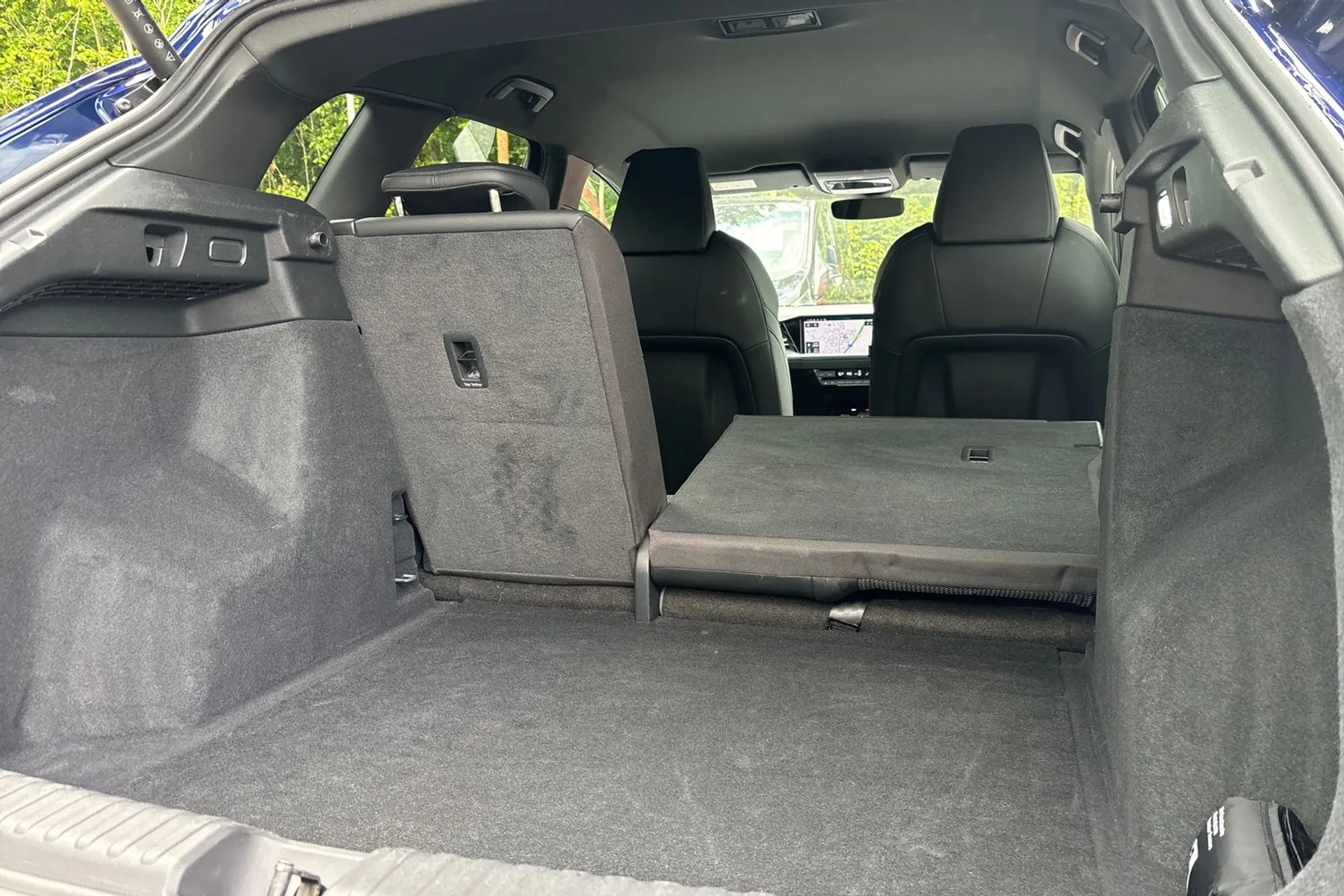 Audi Q4 thumbnail image number 20