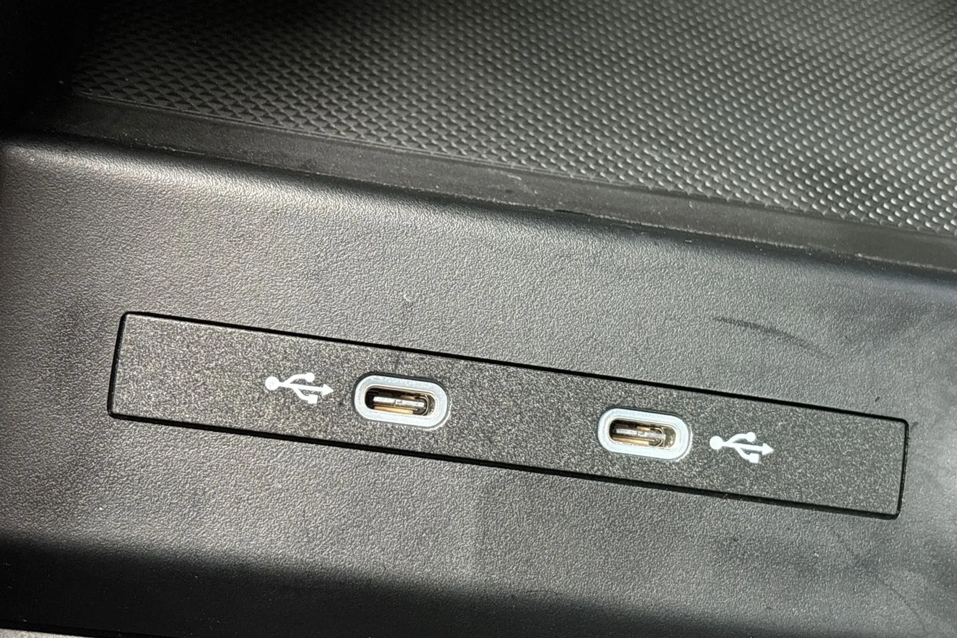 Audi Q4 thumbnail image number 44