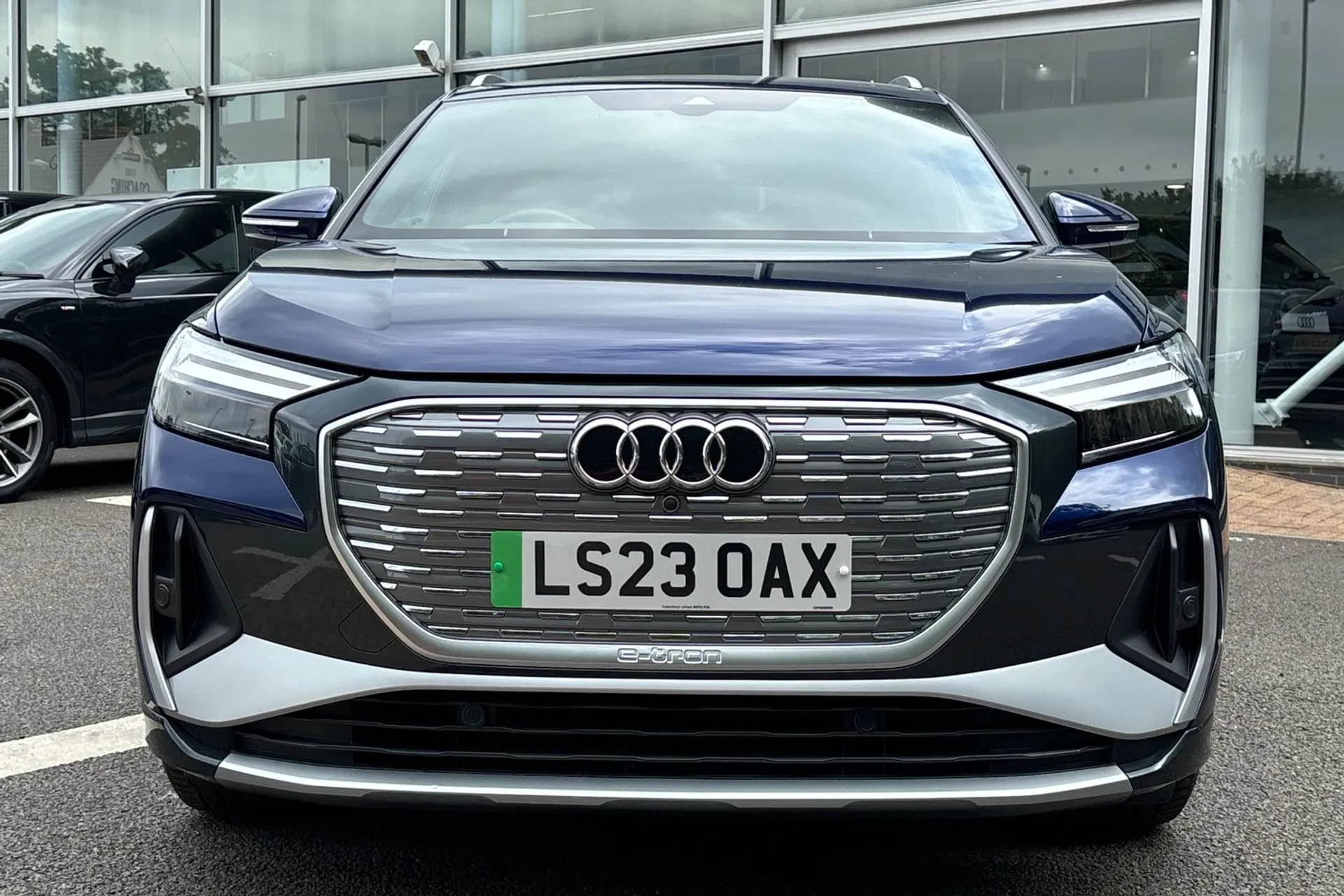 Audi Q4 thumbnail image number 11