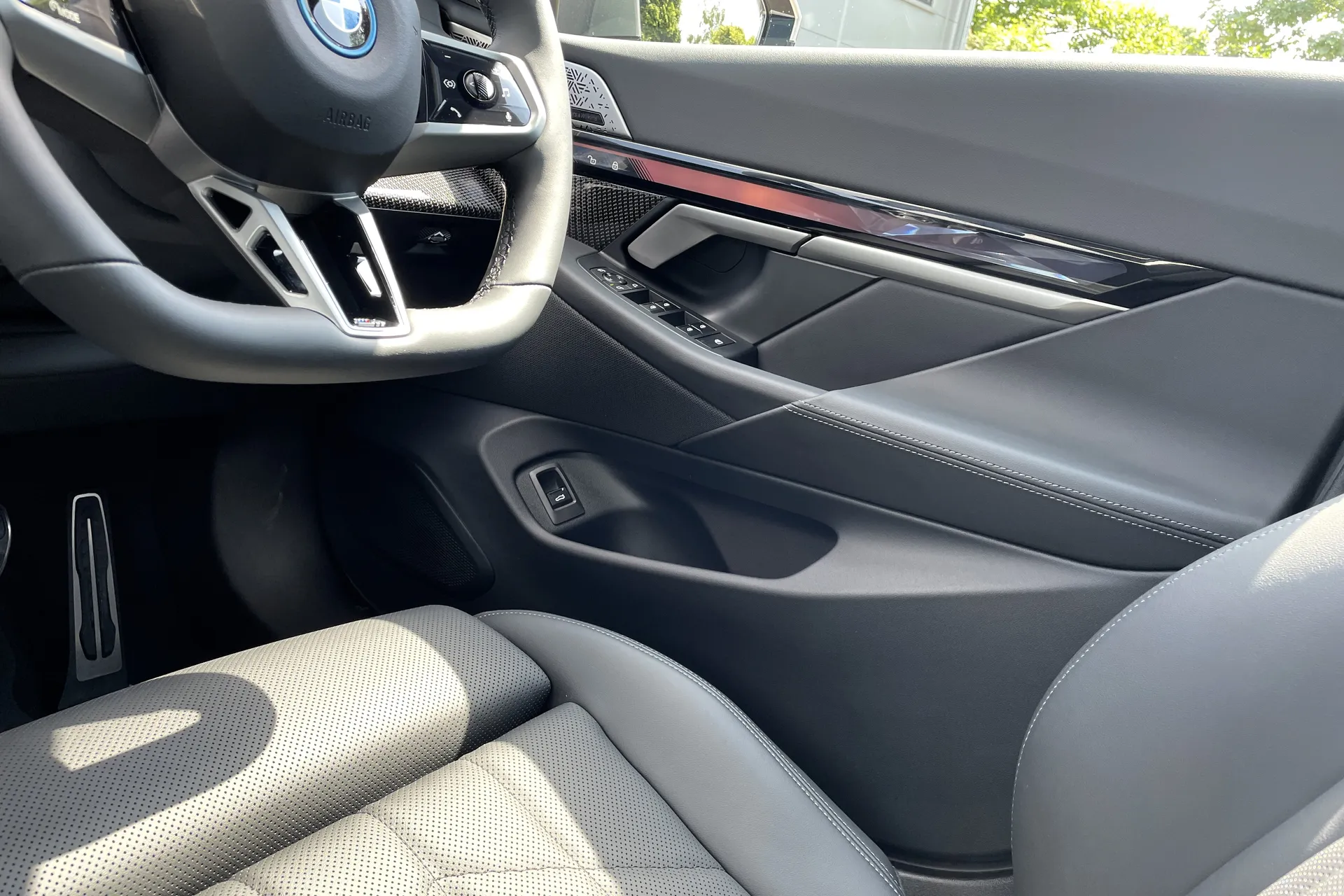 BMW I5 thumbnail image number 43