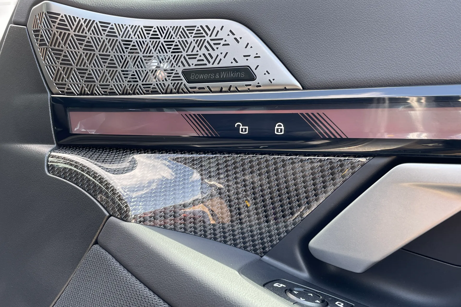 BMW I5 thumbnail image number 32