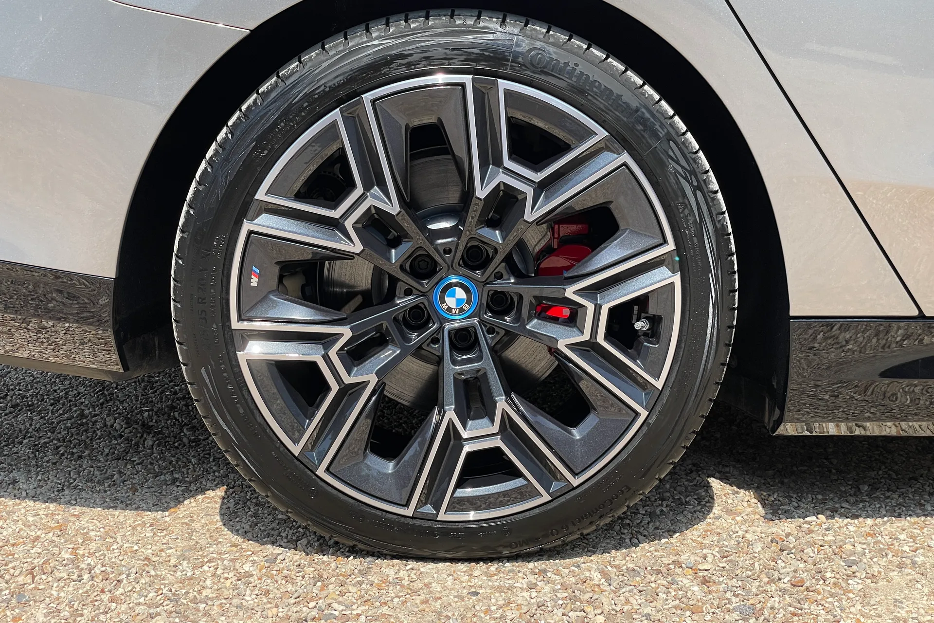 BMW I5 thumbnail image number 9