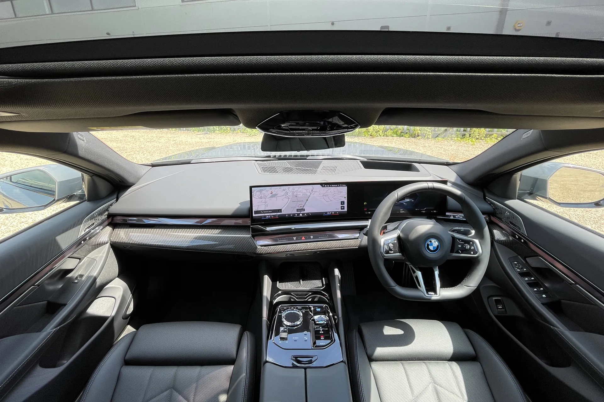 BMW I5 thumbnail image number 3
