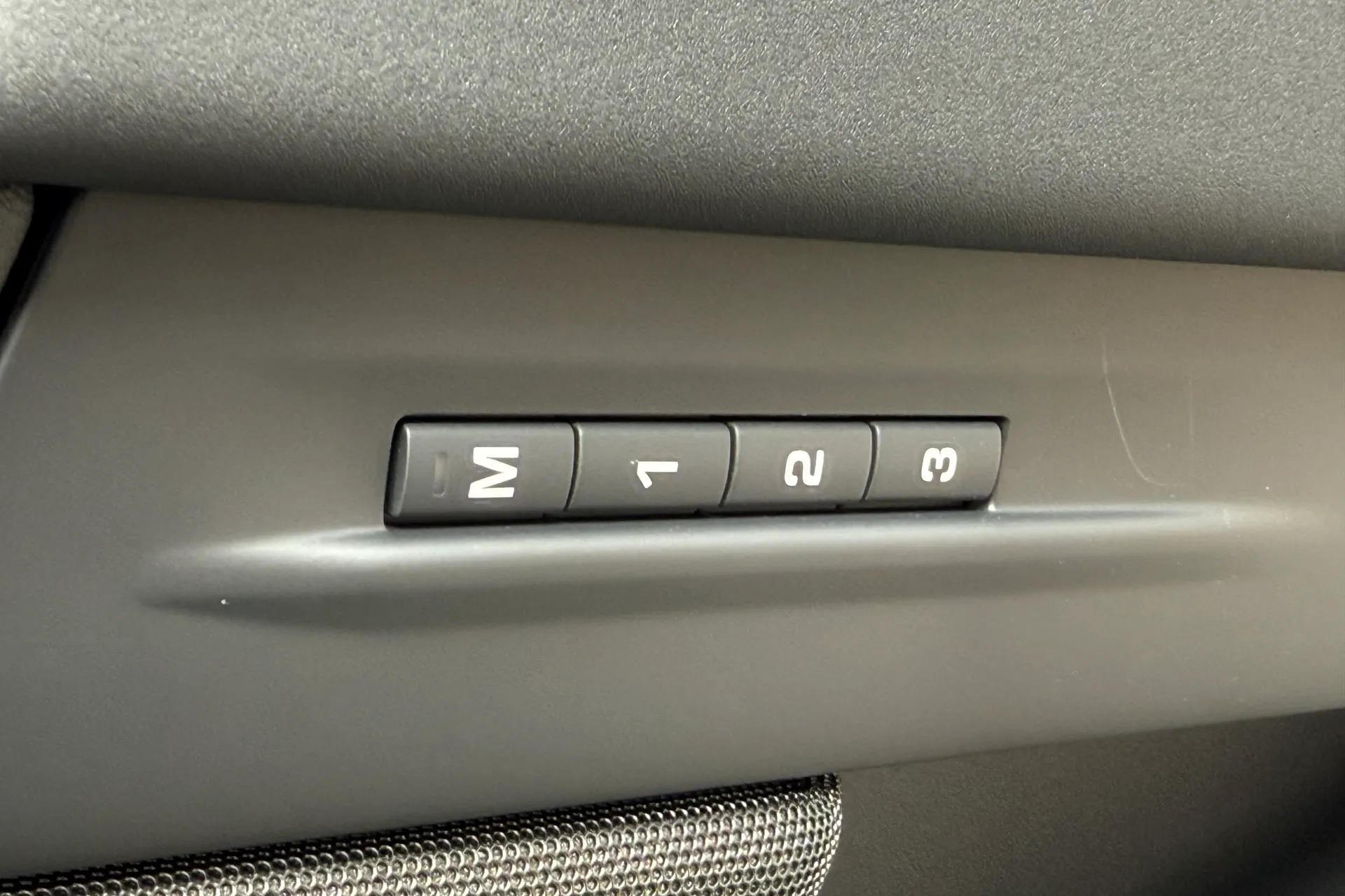 LAND ROVER RANGE ROVER EVOQUE thumbnail image number 53