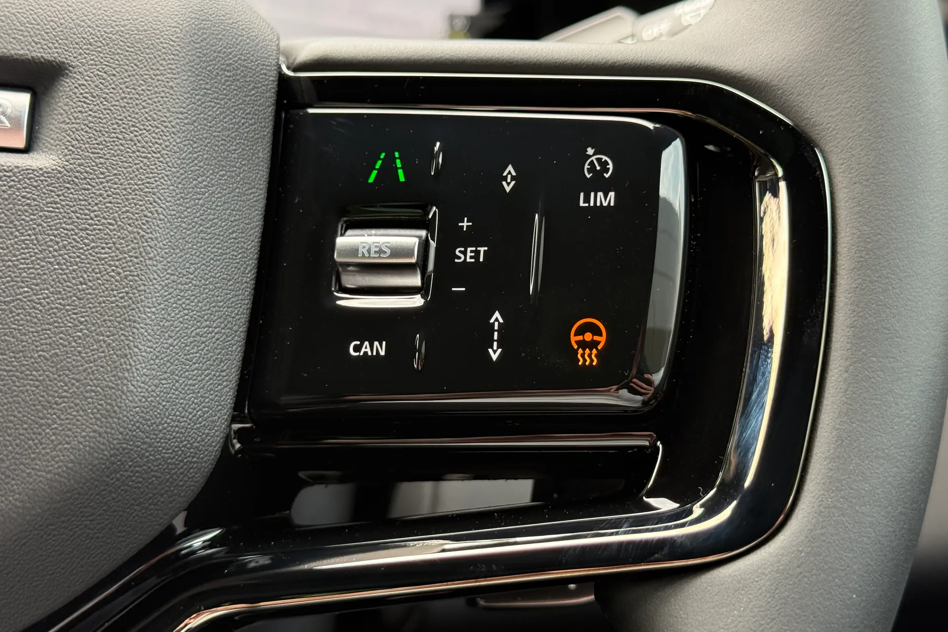 LAND ROVER RANGE ROVER EVOQUE thumbnail image number 28