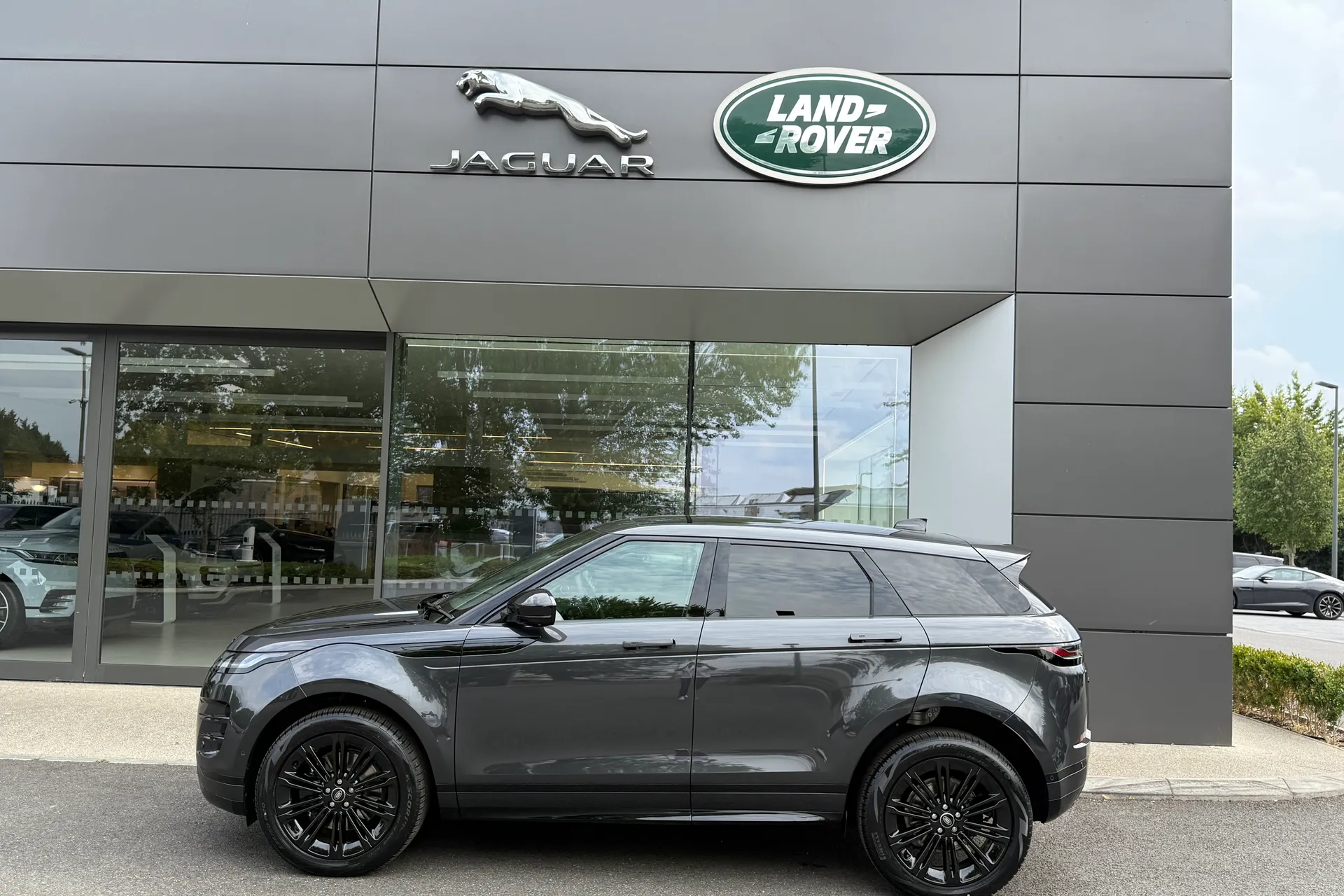 LAND ROVER RANGE ROVER EVOQUE thumbnail image number 27