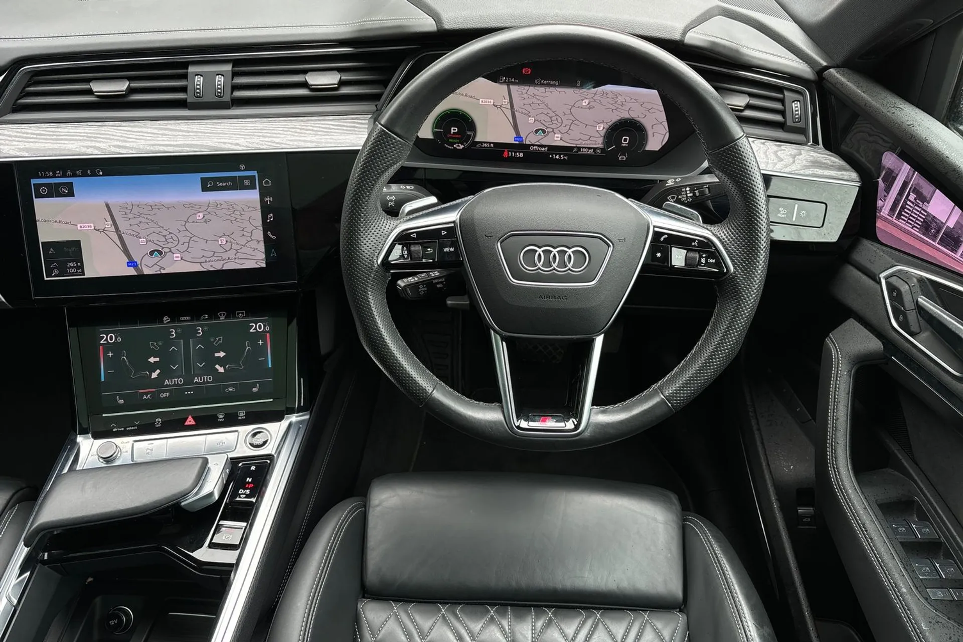 Audi e-tron thumbnail image number 35
