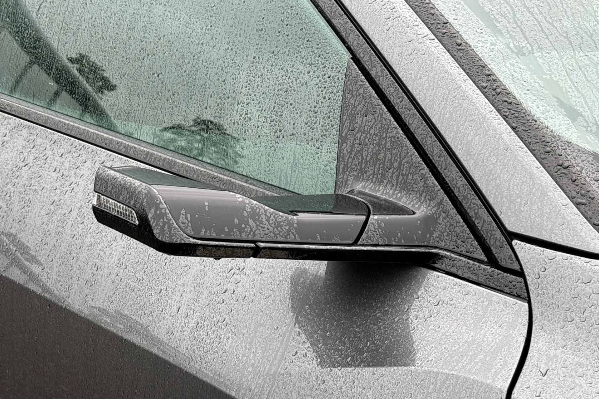 Audi e-tron thumbnail image number 52