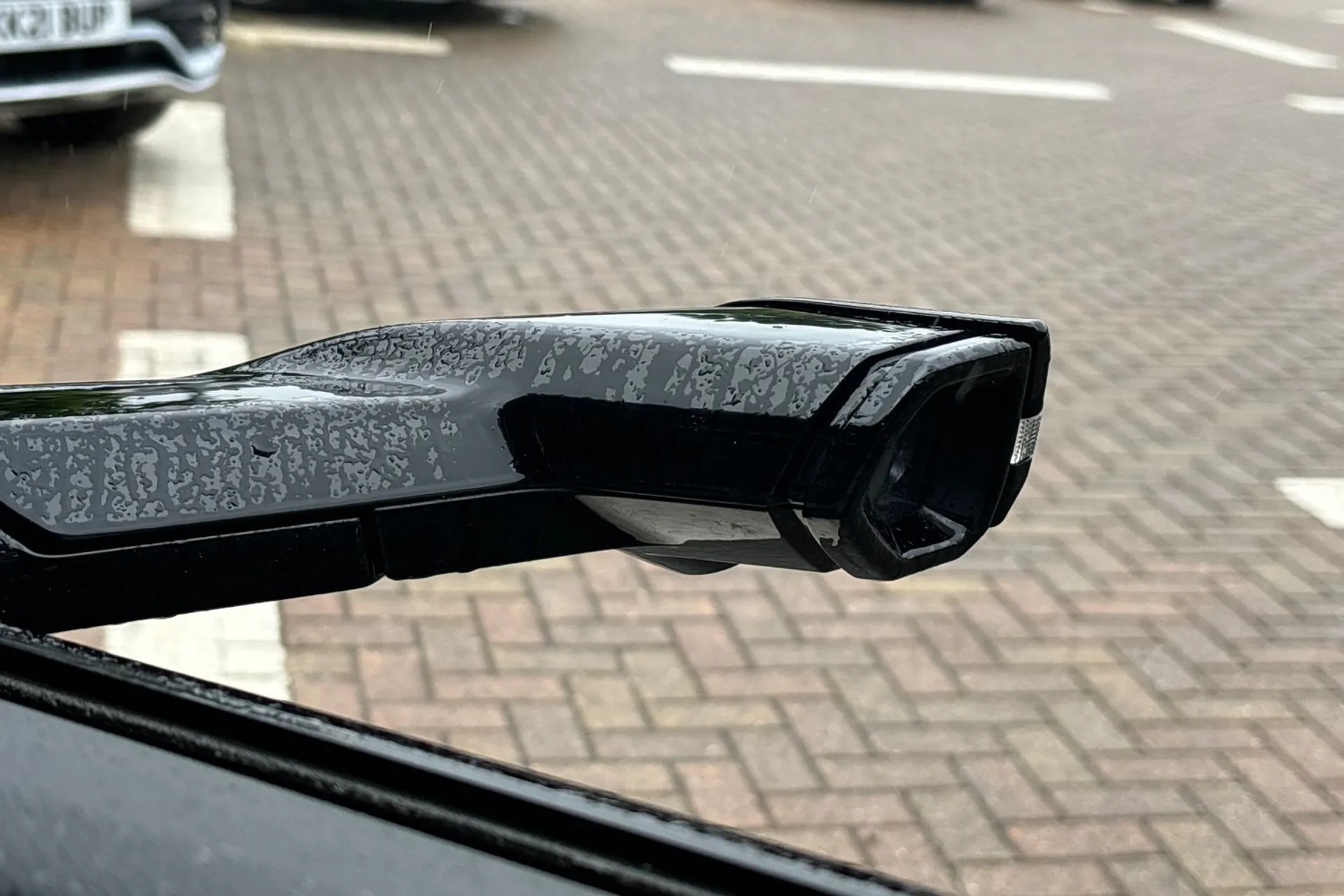 Audi e-tron thumbnail image number 48