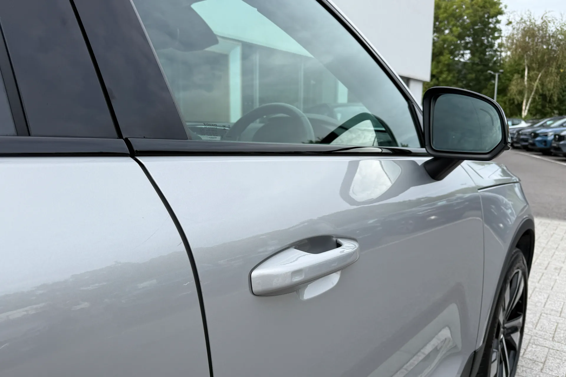 Volvo XC40 R-DESIGN PRO B4 MHEV thumbnail image number 15