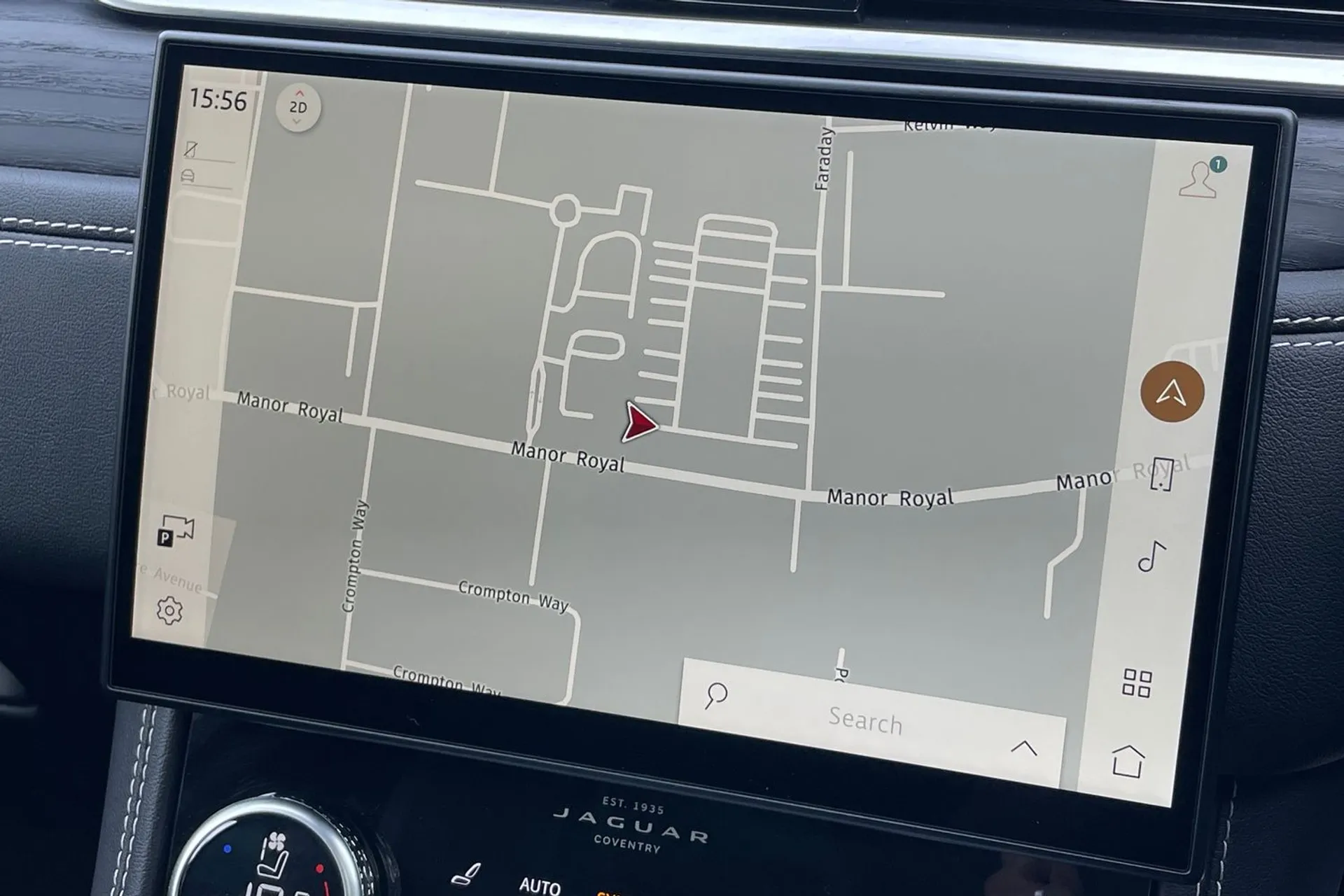 Jaguar F-PACE thumbnail image number 7