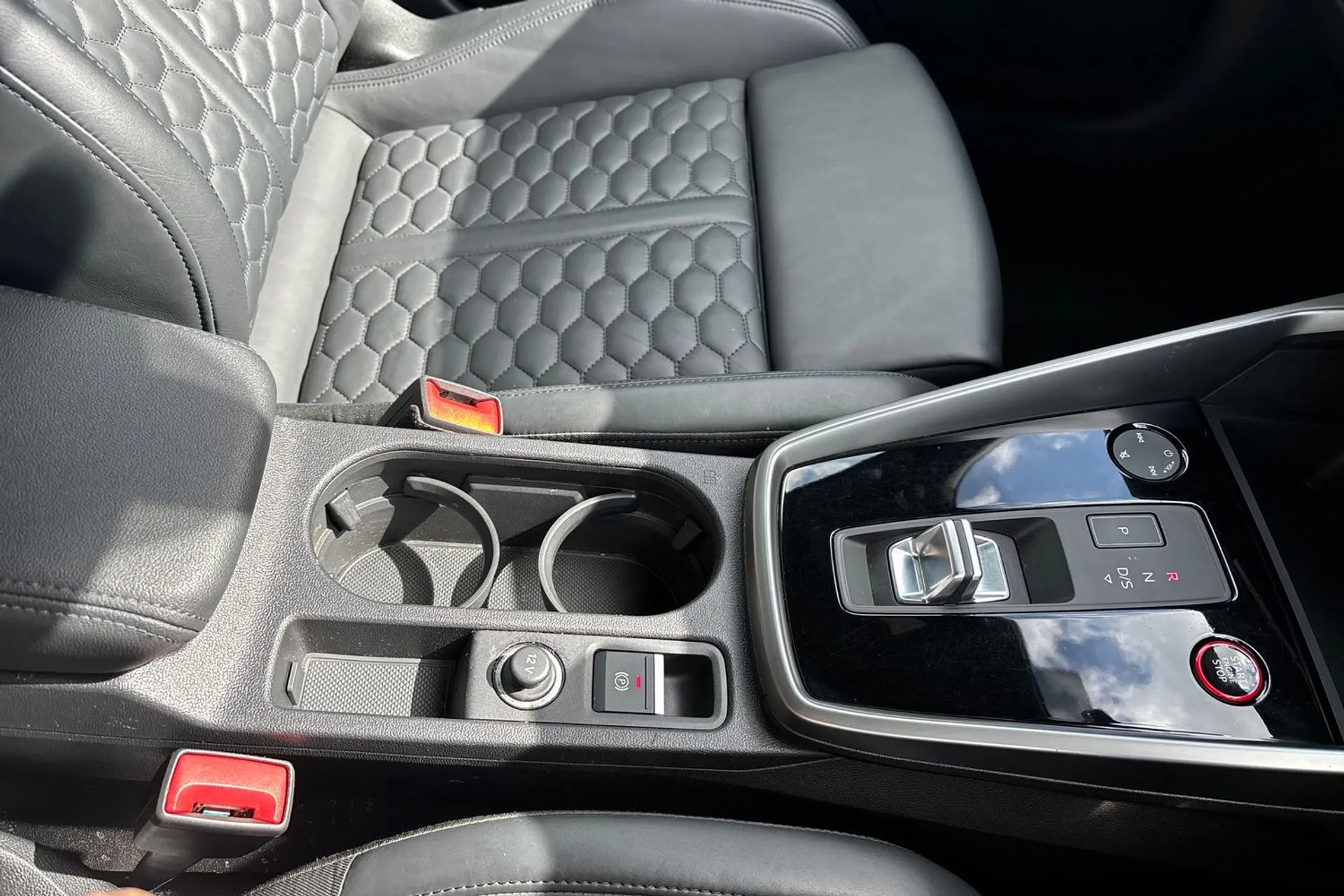 Audi RS3 thumbnail image number 43