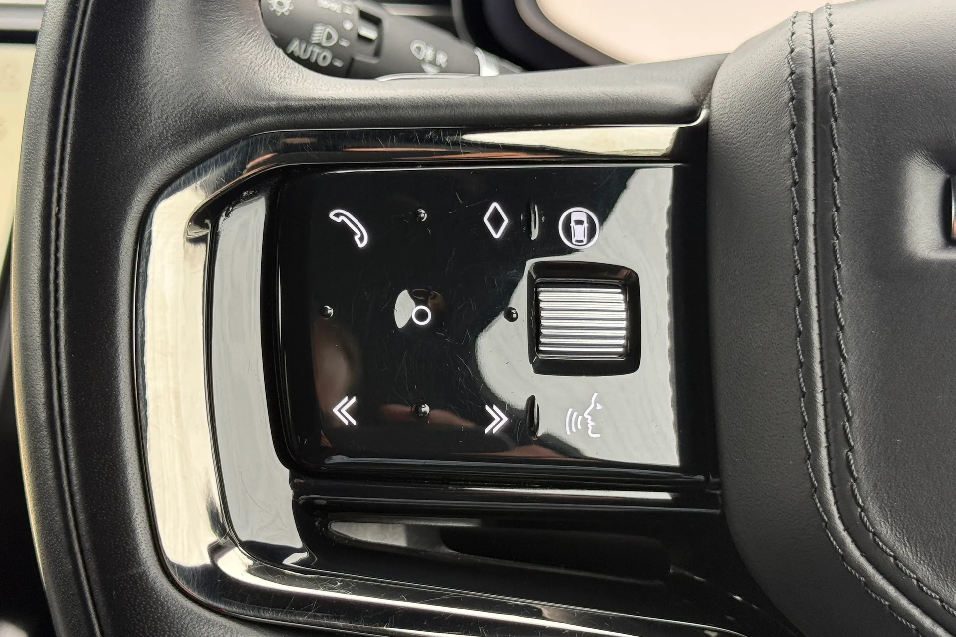 LAND ROVER RANGE ROVER SPORT thumbnail image number 27