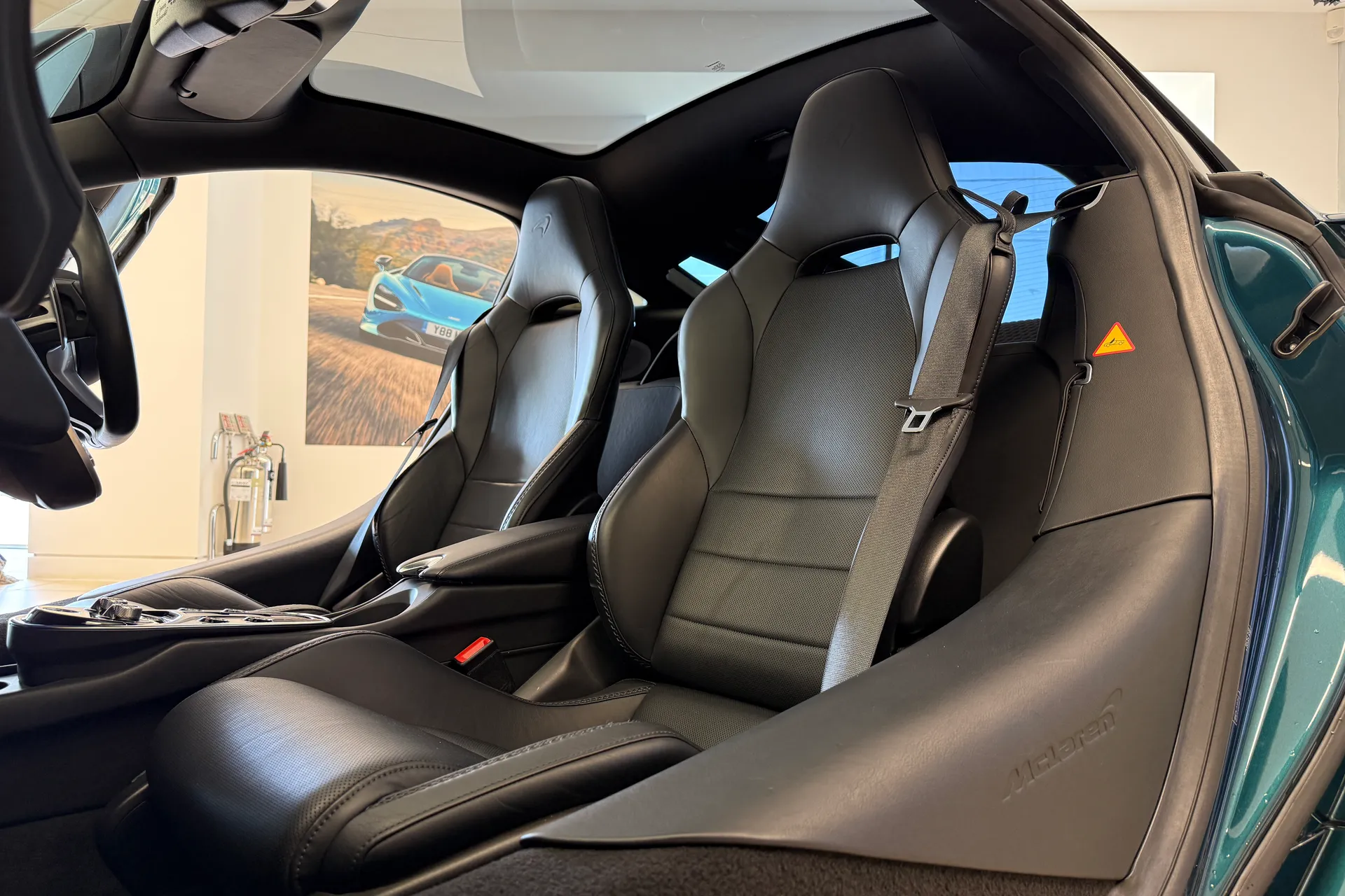 McLaren GT thumbnail image number 5