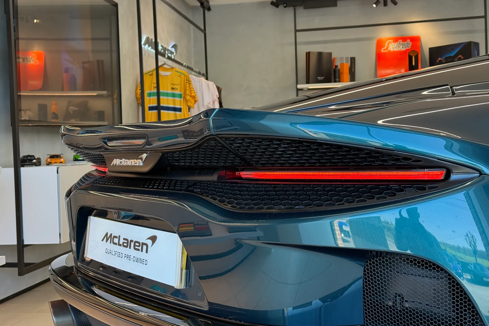 McLaren GT thumbnail image number 28