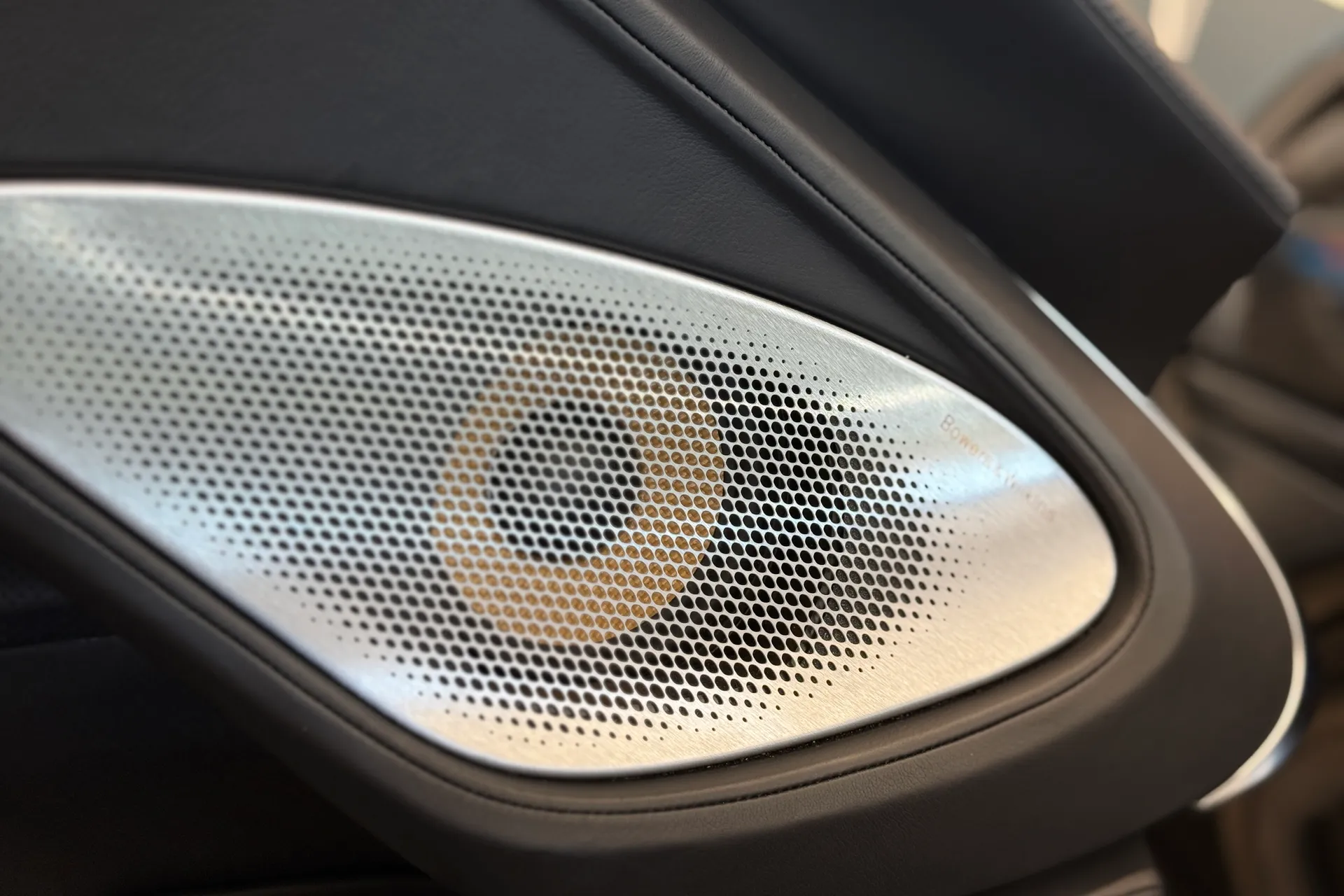McLaren GT thumbnail image number 43