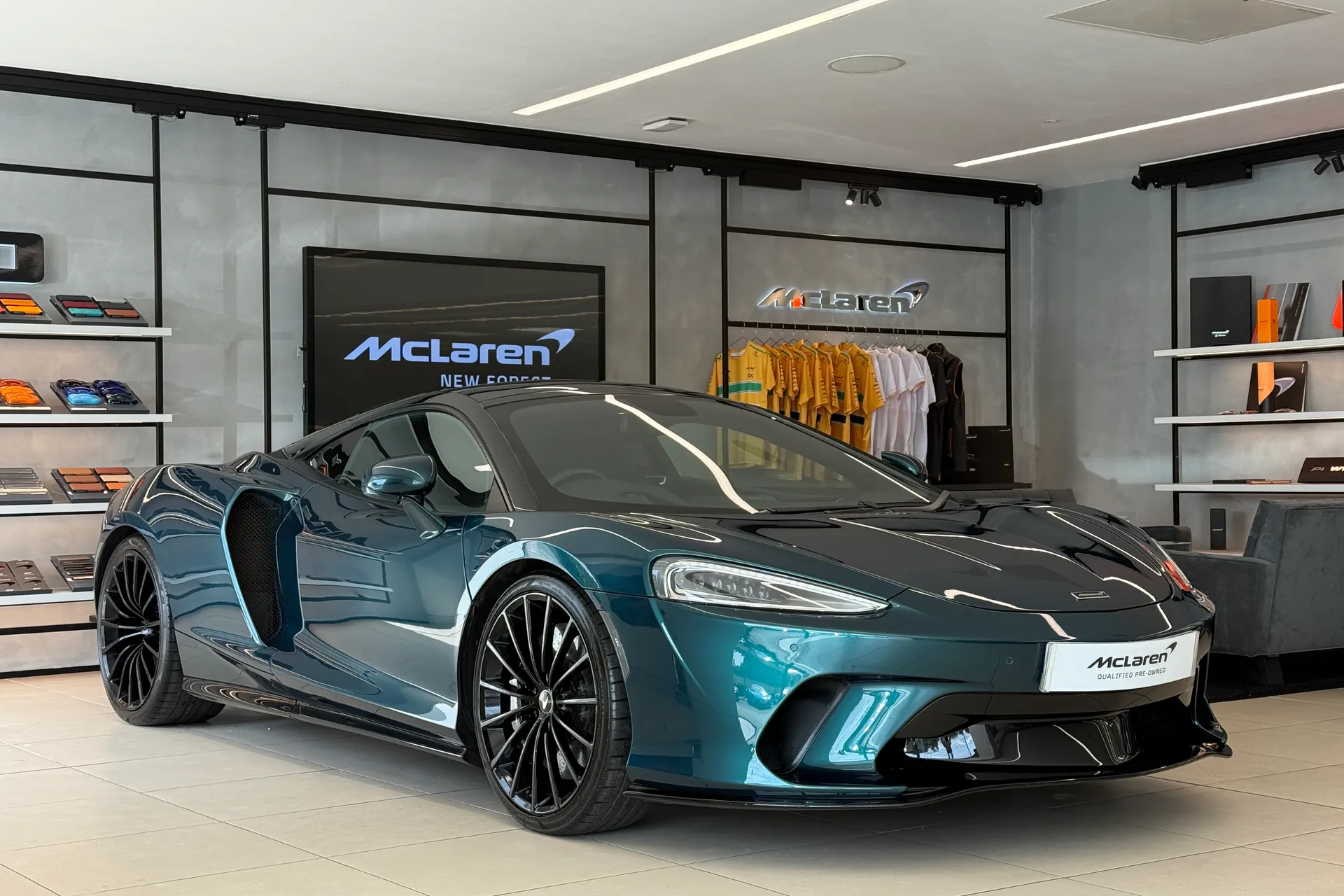 McLaren GT thumbnail image number 6