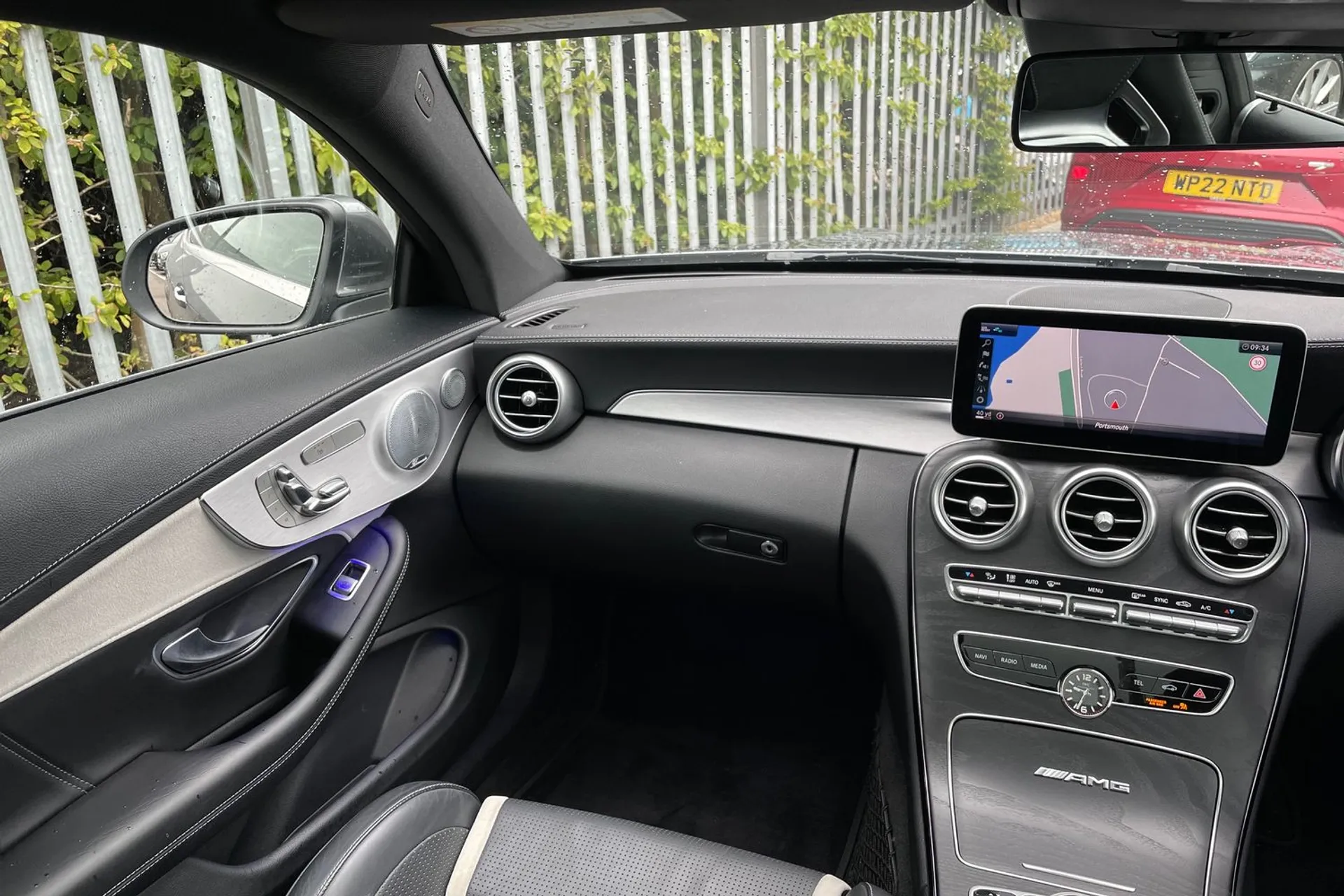MERCEDES-BENZ C CLASS thumbnail image number 32