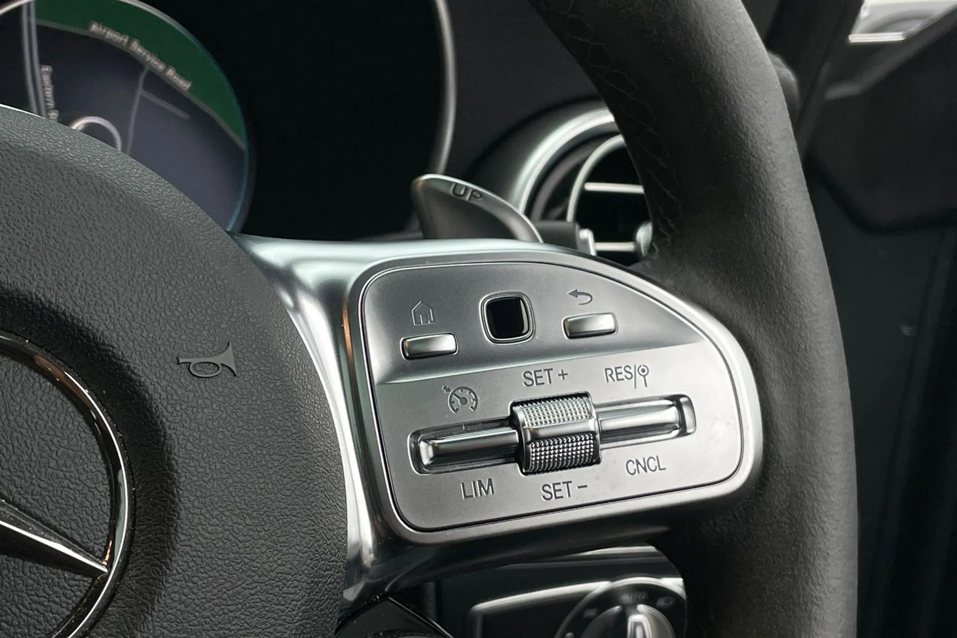 MERCEDES-BENZ C CLASS thumbnail image number 37