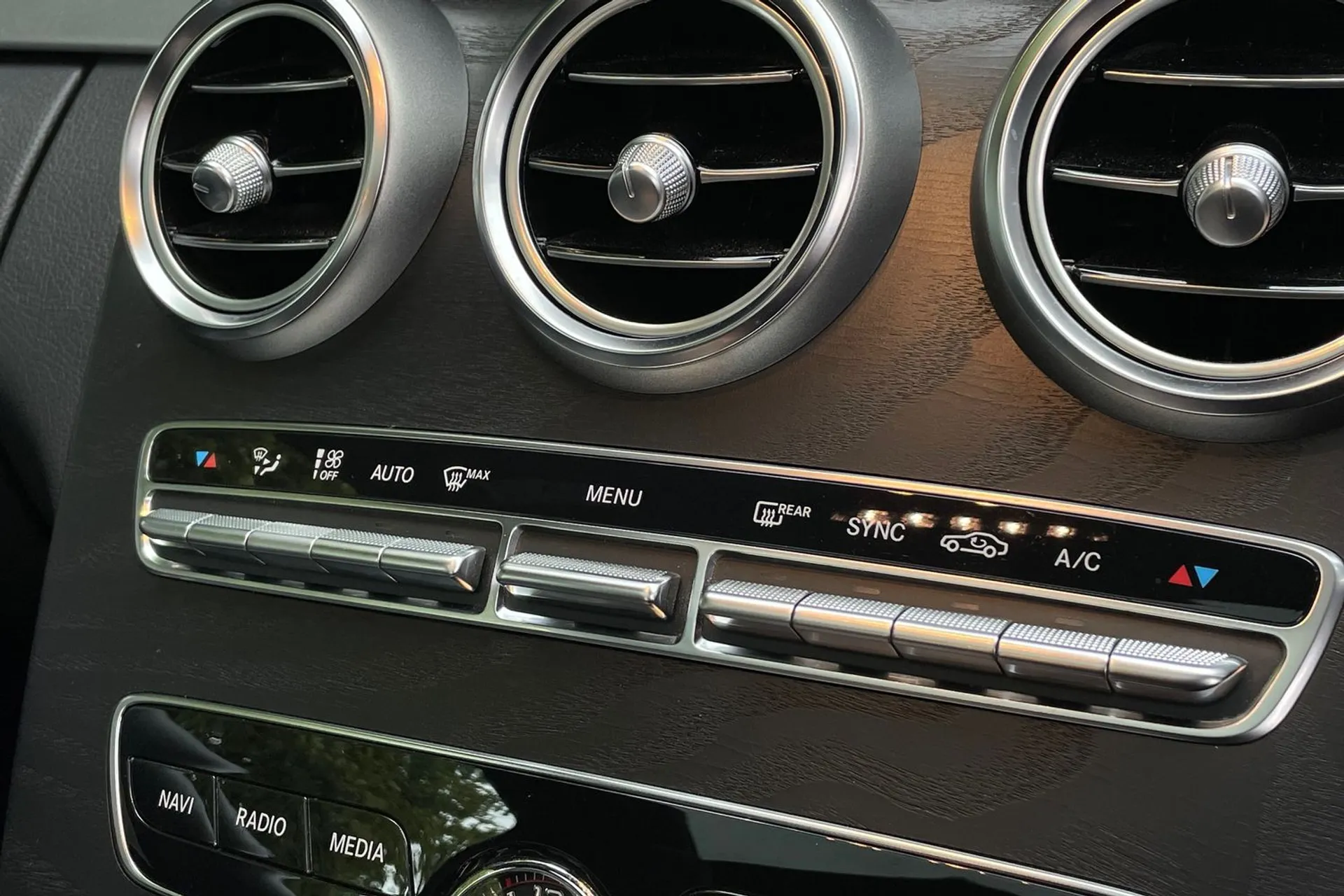 MERCEDES-BENZ C CLASS thumbnail image number 38