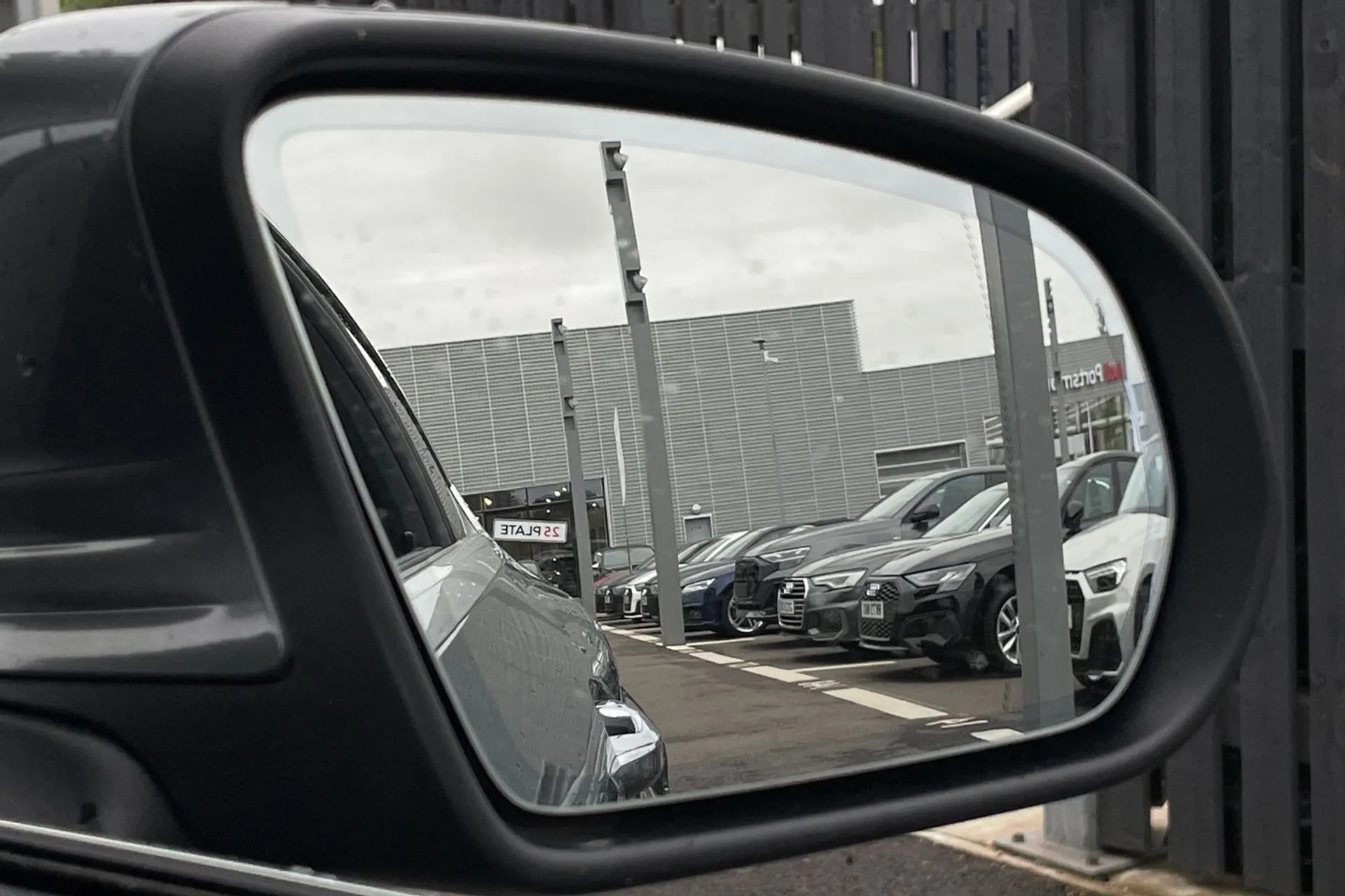 MERCEDES-BENZ C CLASS thumbnail image number 48