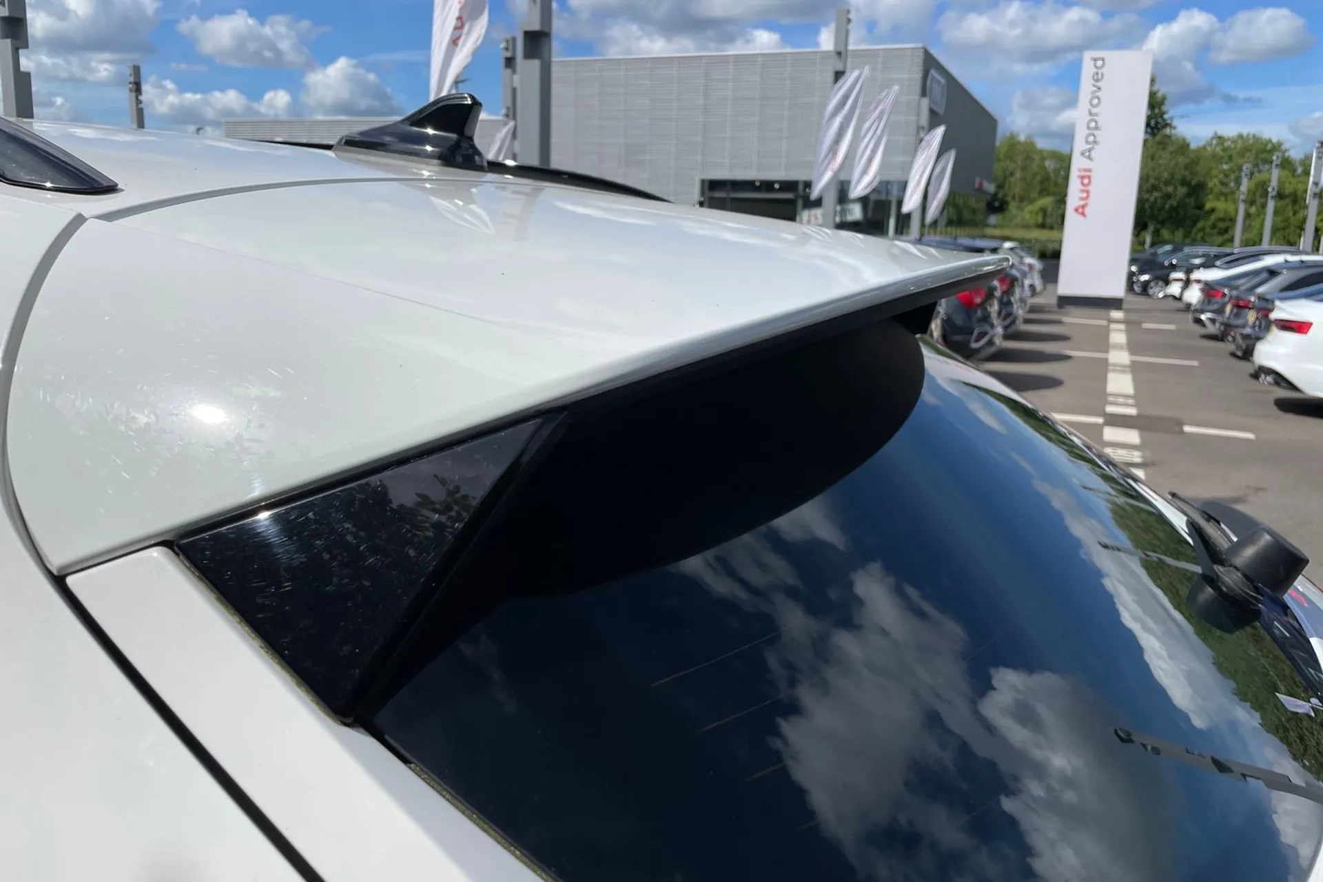 CUPRA FORMENTOR thumbnail image number 15