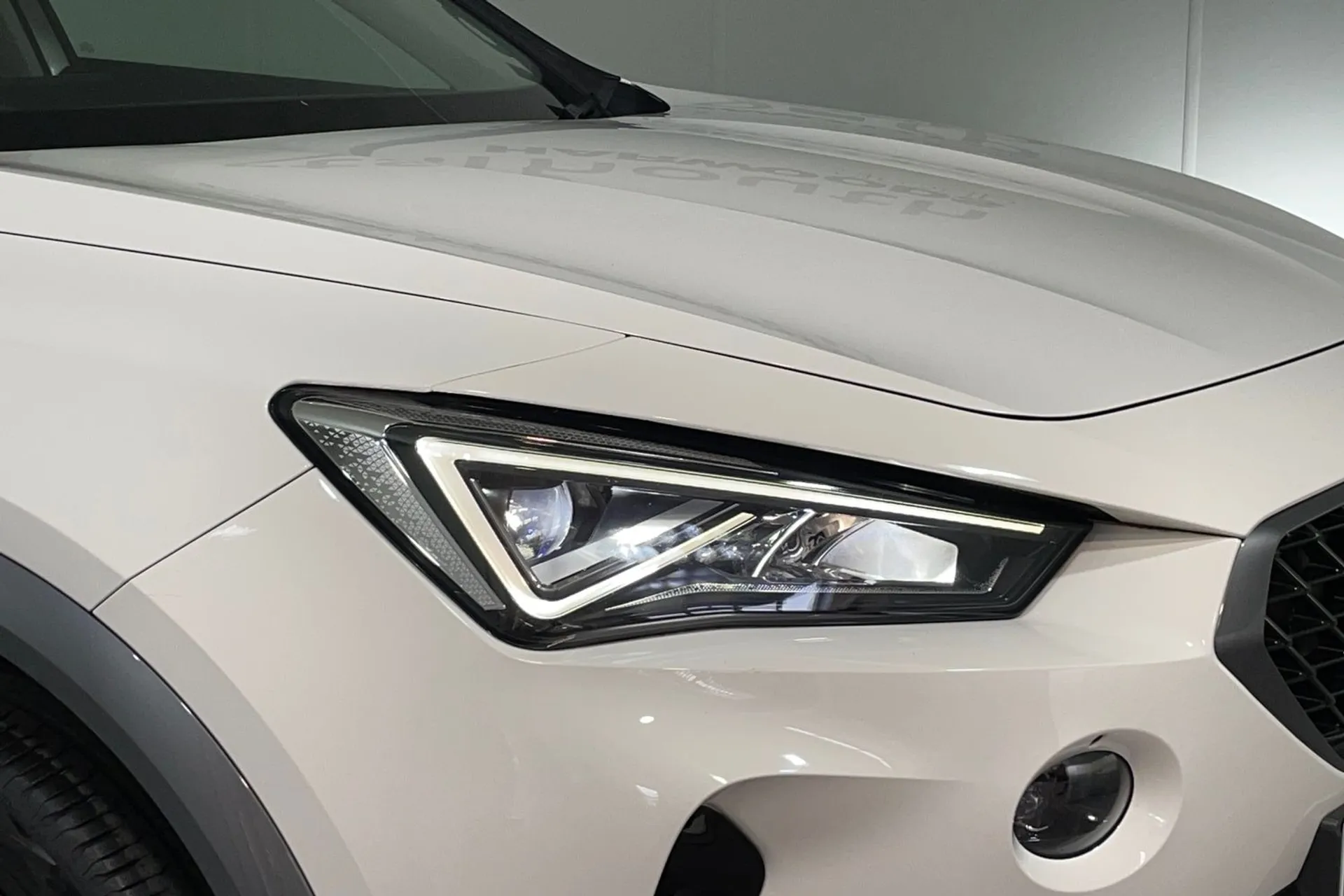 CUPRA FORMENTOR thumbnail image number 24
