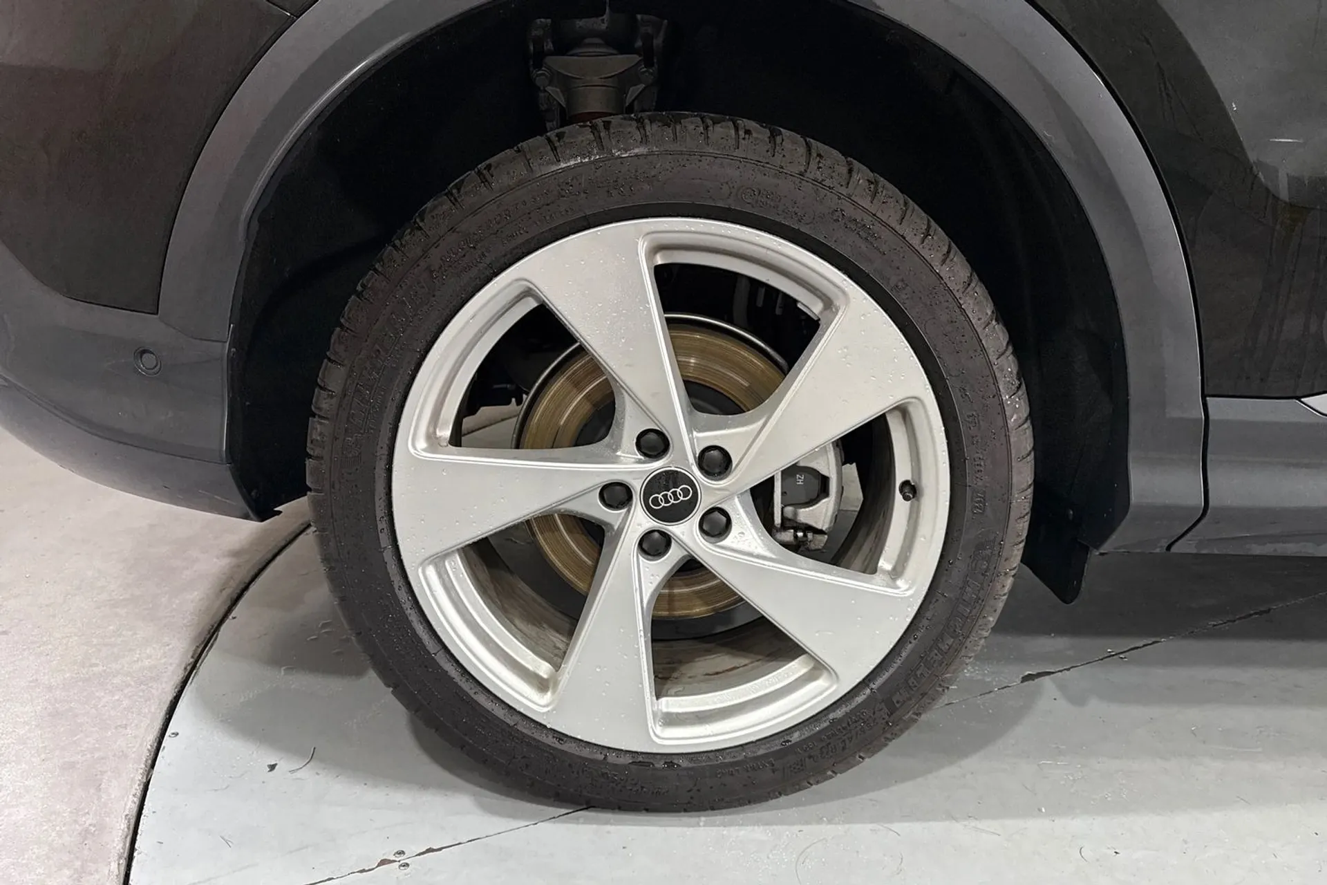 Audi Q5 thumbnail image number 11