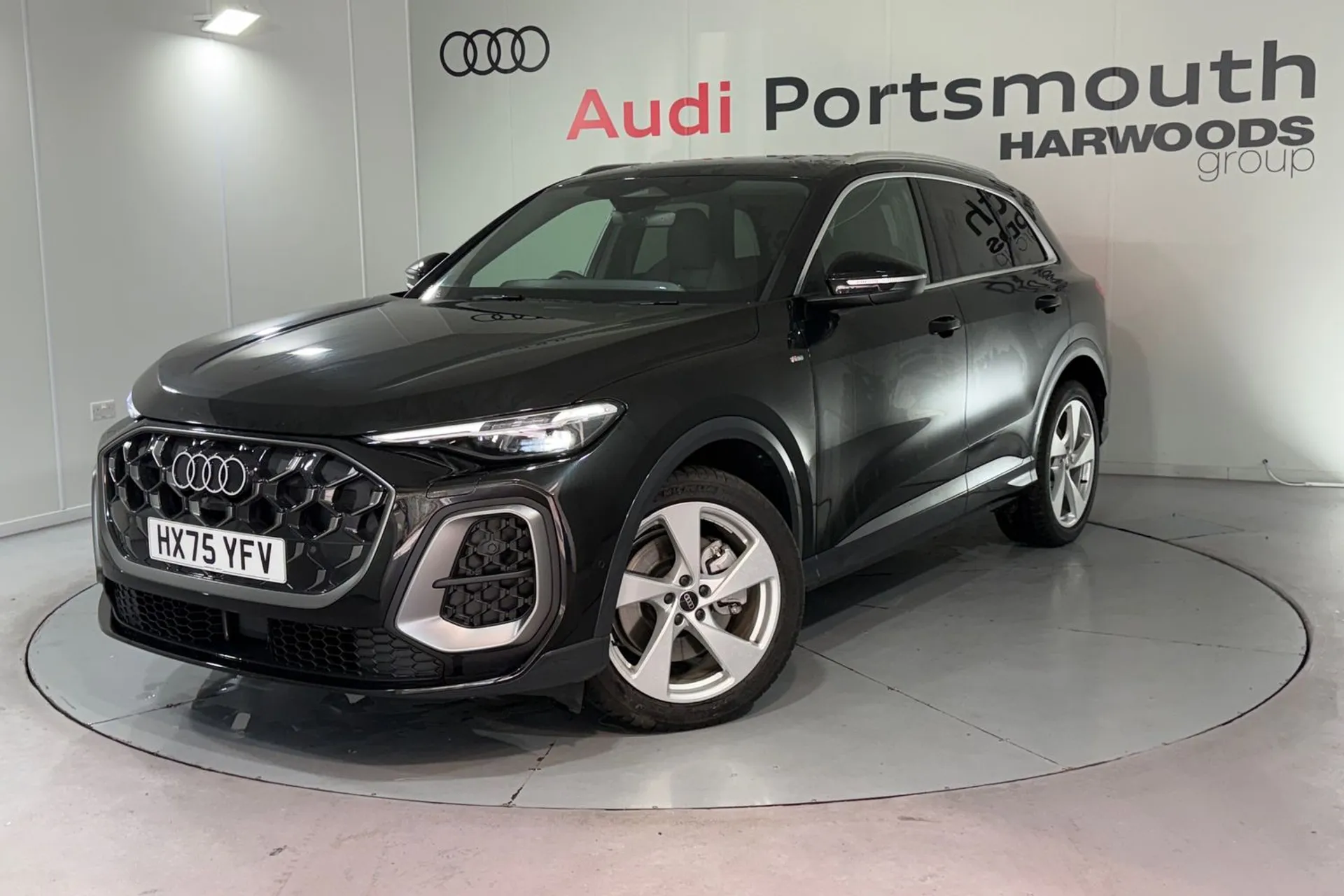 Audi Q5 thumbnail image number 5