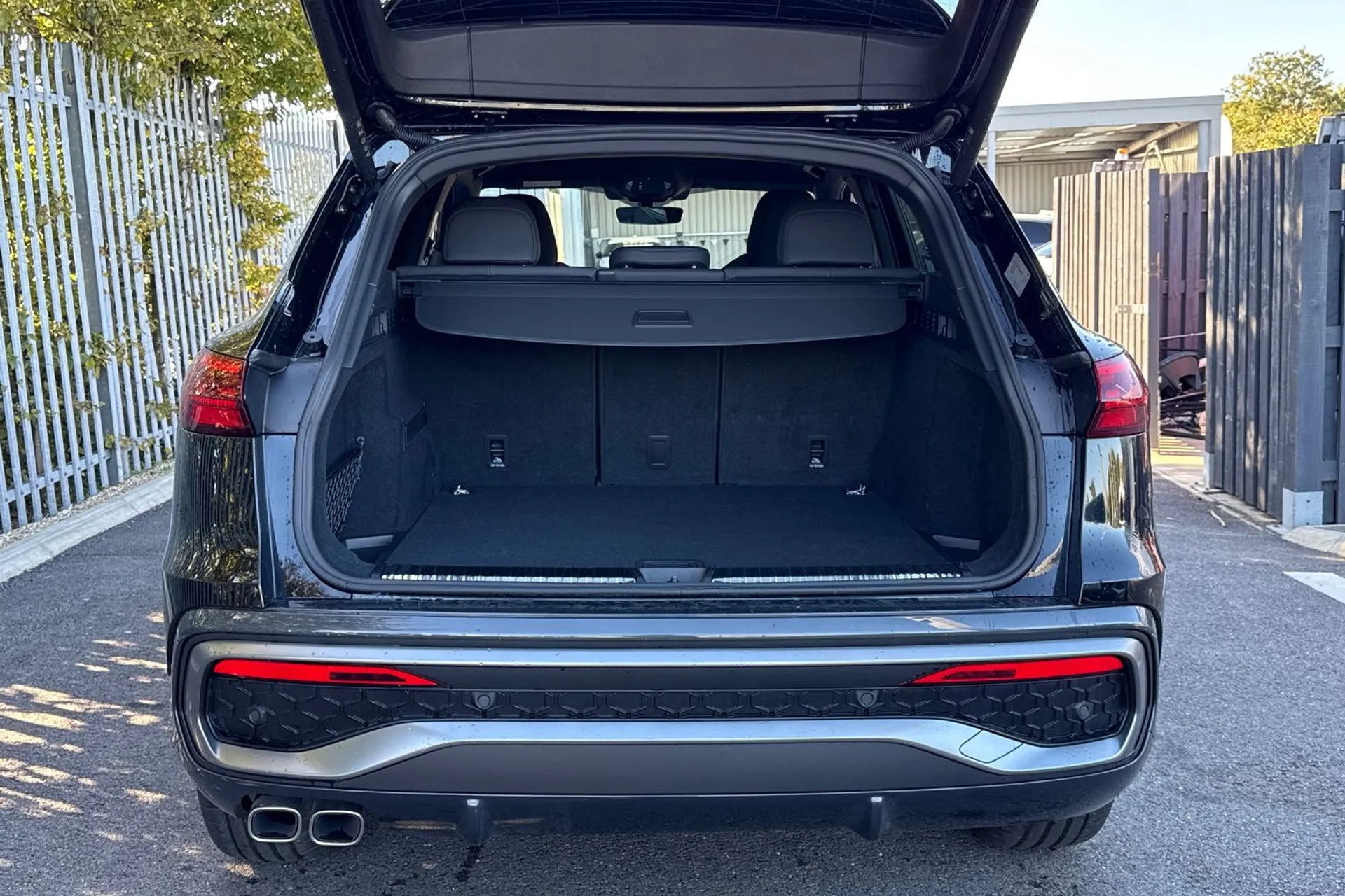 Audi Q5 thumbnail image number 17