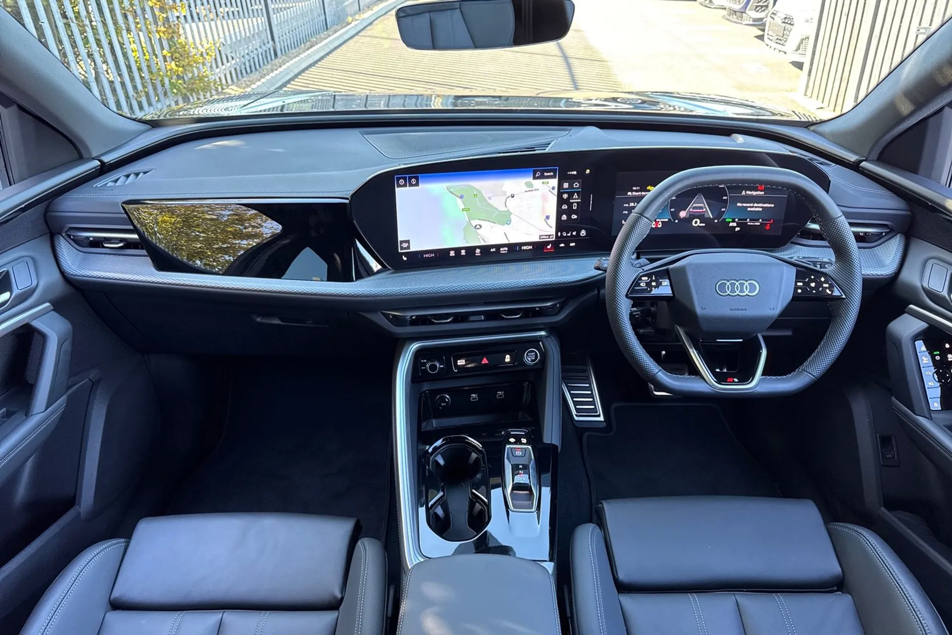 Audi Q5 thumbnail image number 3