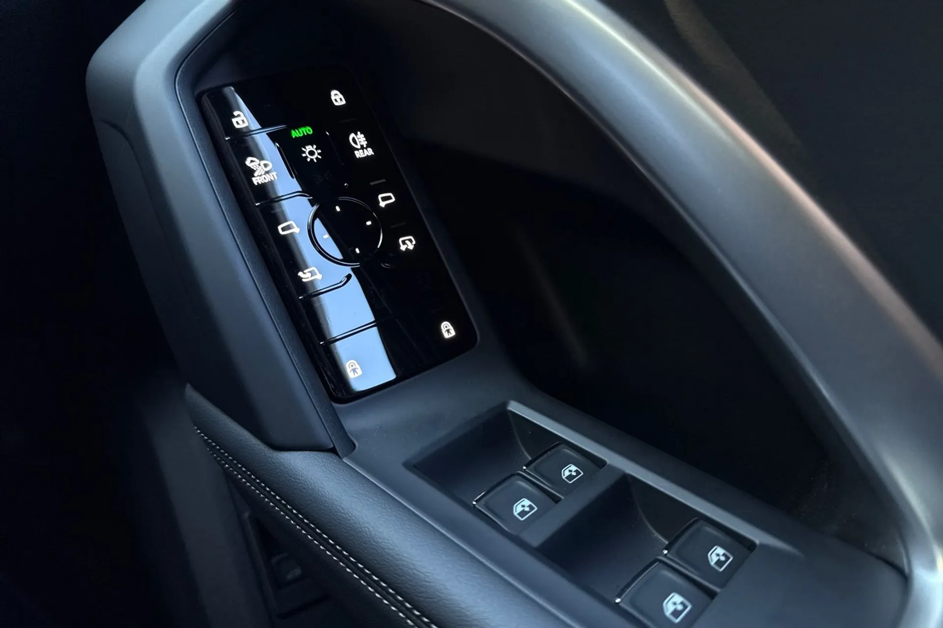 Audi Q5 thumbnail image number 26