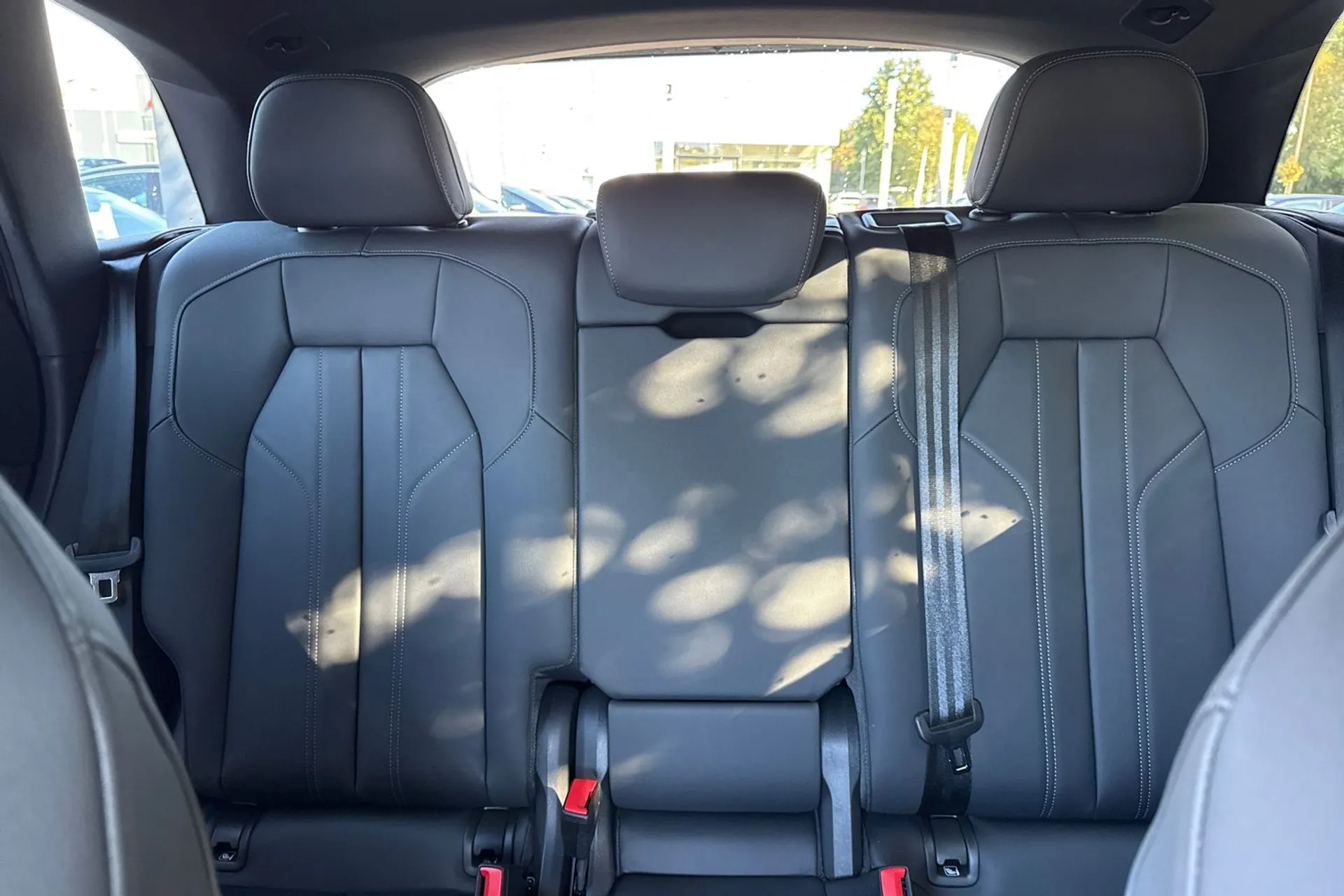 Audi Q5 thumbnail image number 30