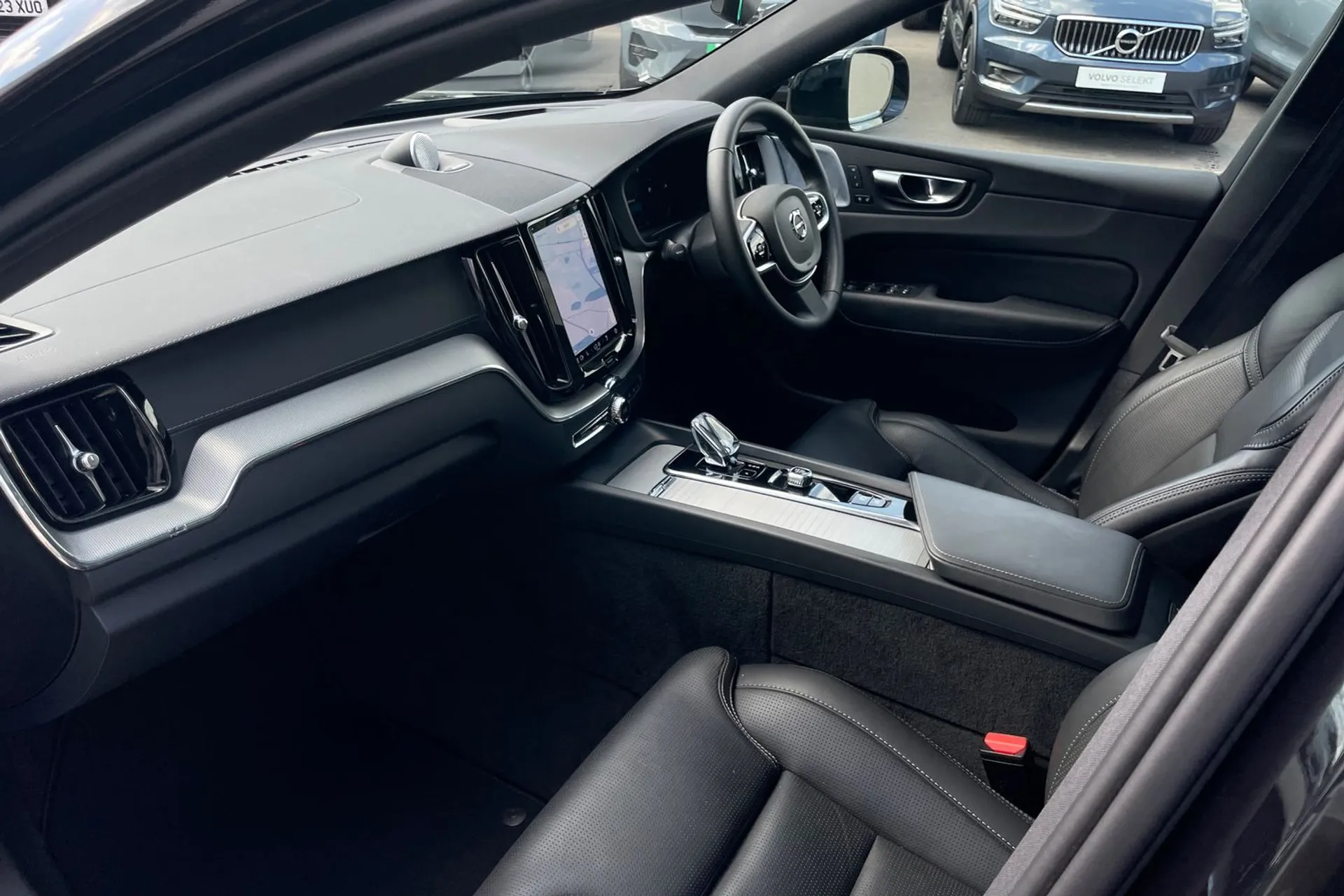 Volvo XC60 thumbnail image number 26