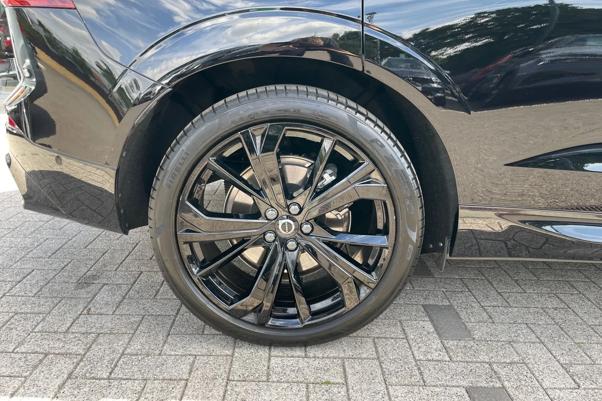 Volvo XC60 thumbnail image number 13