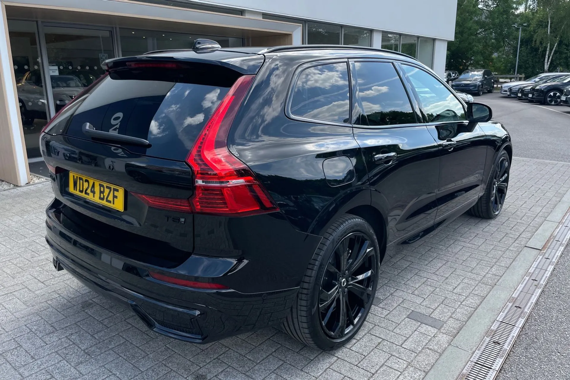 Volvo XC60 thumbnail image number 7