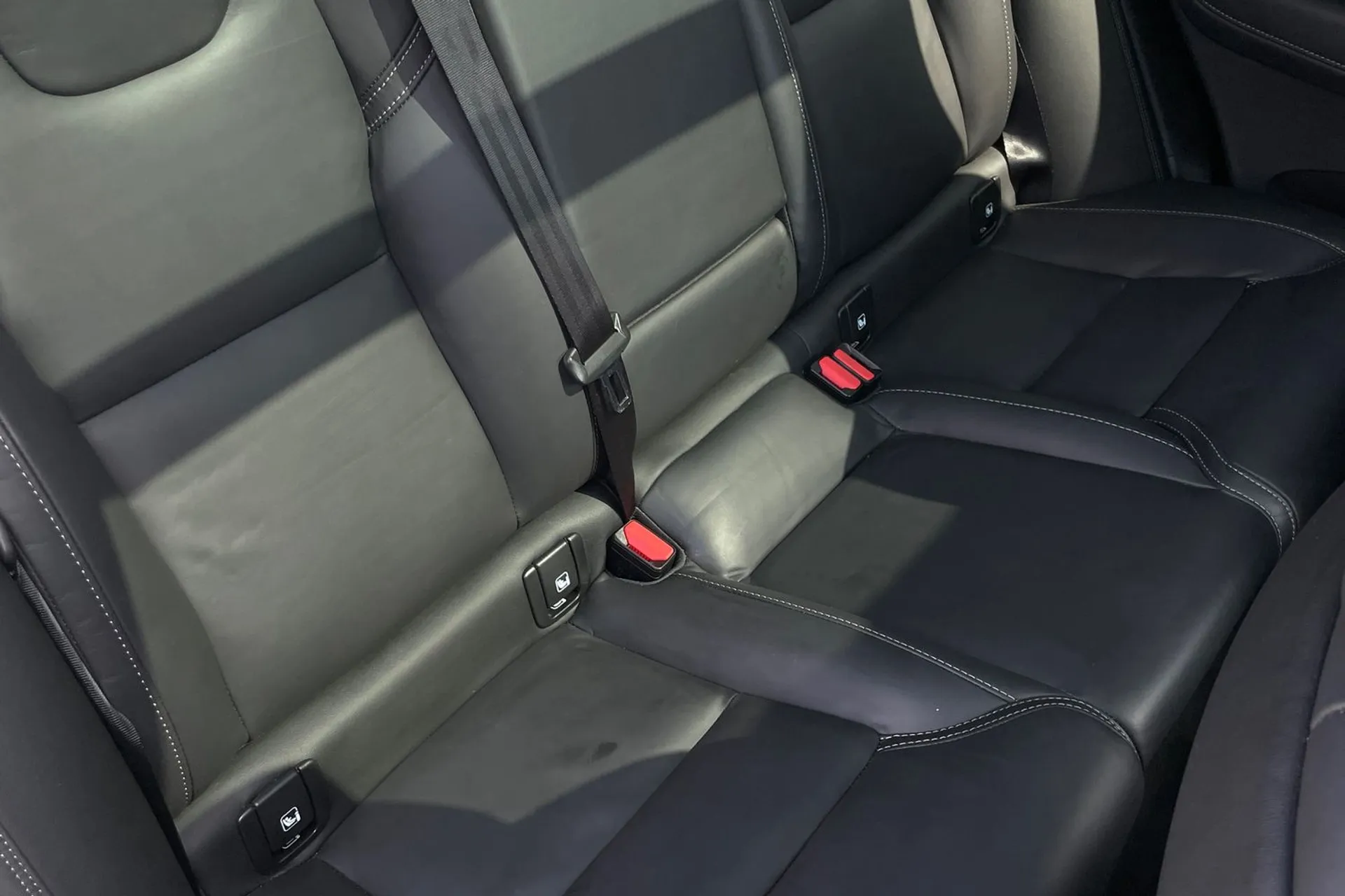 Volvo XC60 thumbnail image number 24
