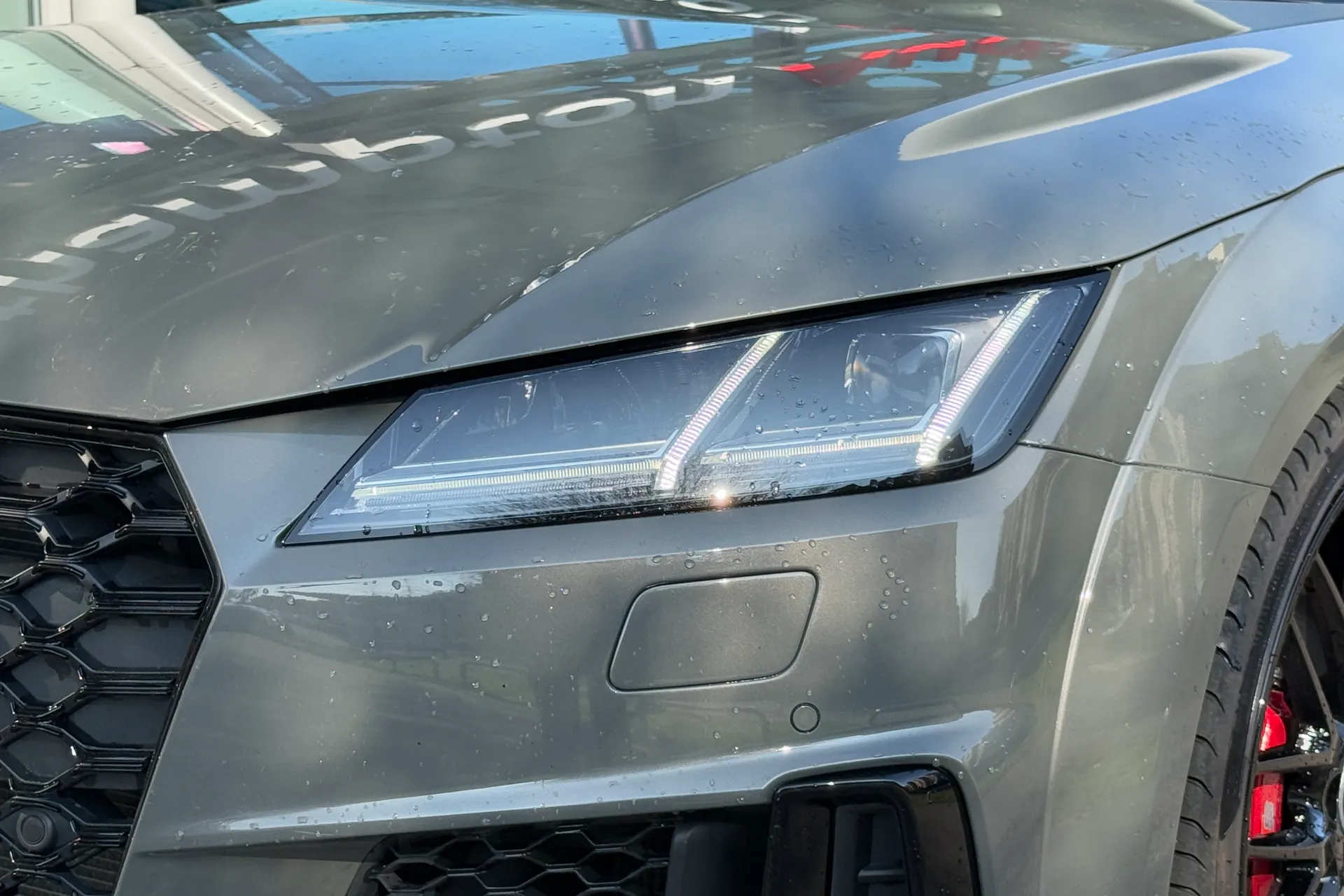 Audi TT thumbnail image number 58