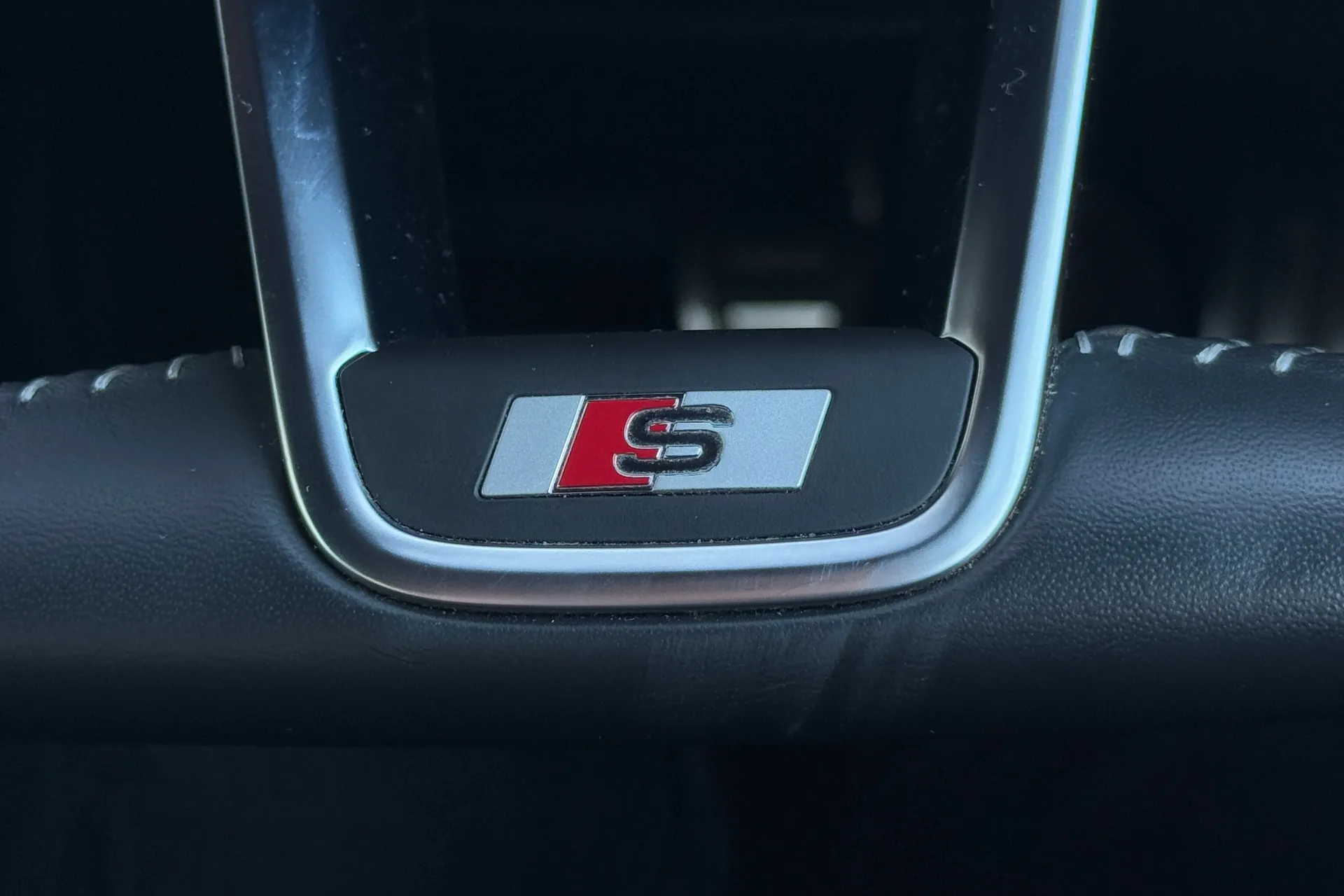 Audi TT thumbnail image number 17