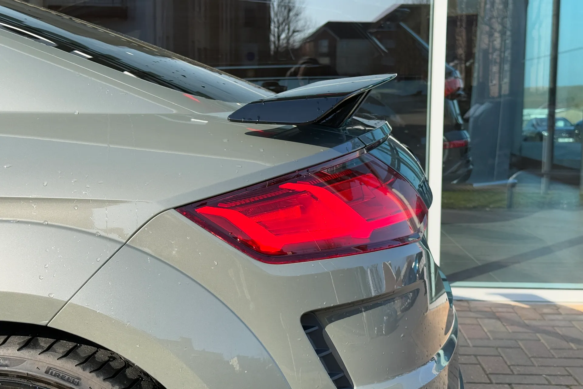 Audi TT thumbnail image number 52