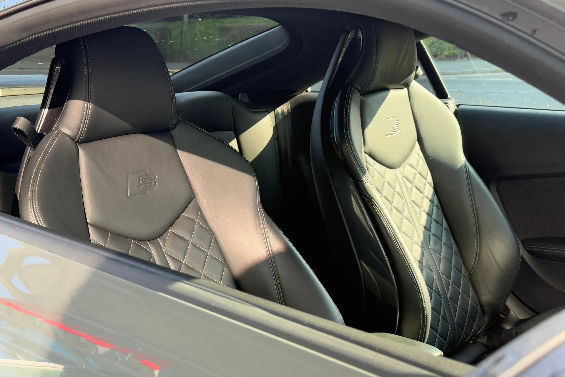 Audi TT thumbnail image number 41