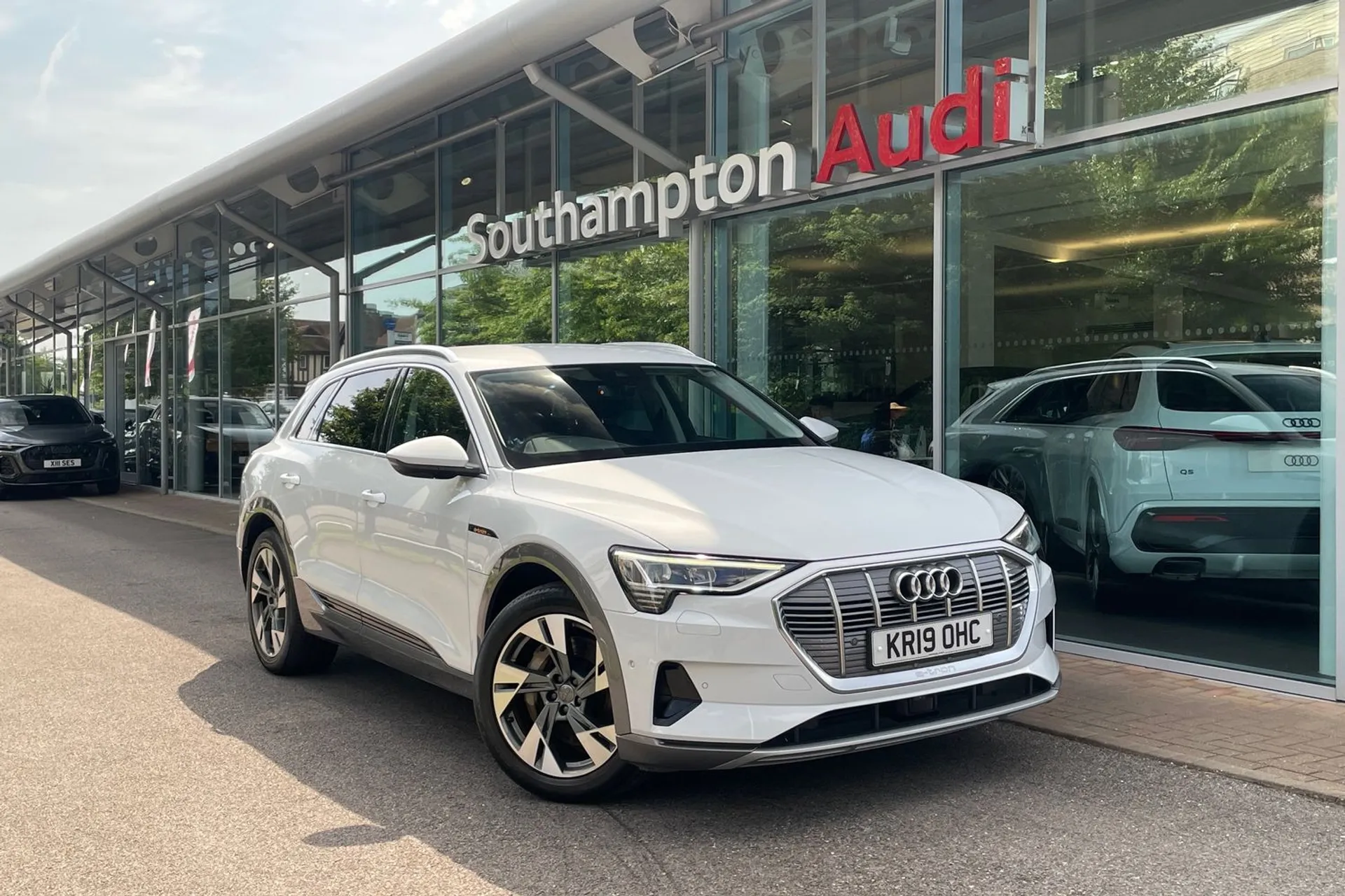 Audi e-tron focused image