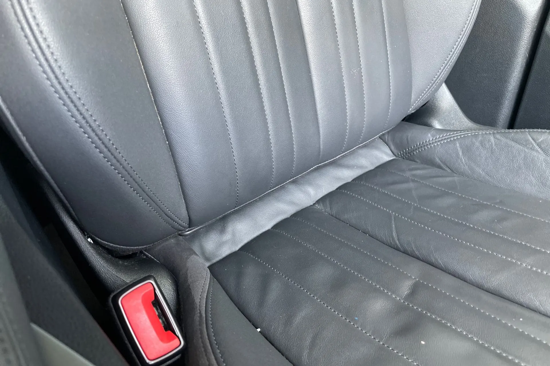 Audi e-tron thumbnail image number 44