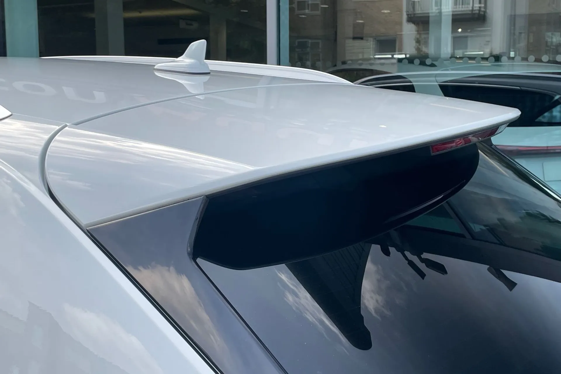 Audi e-tron thumbnail image number 13